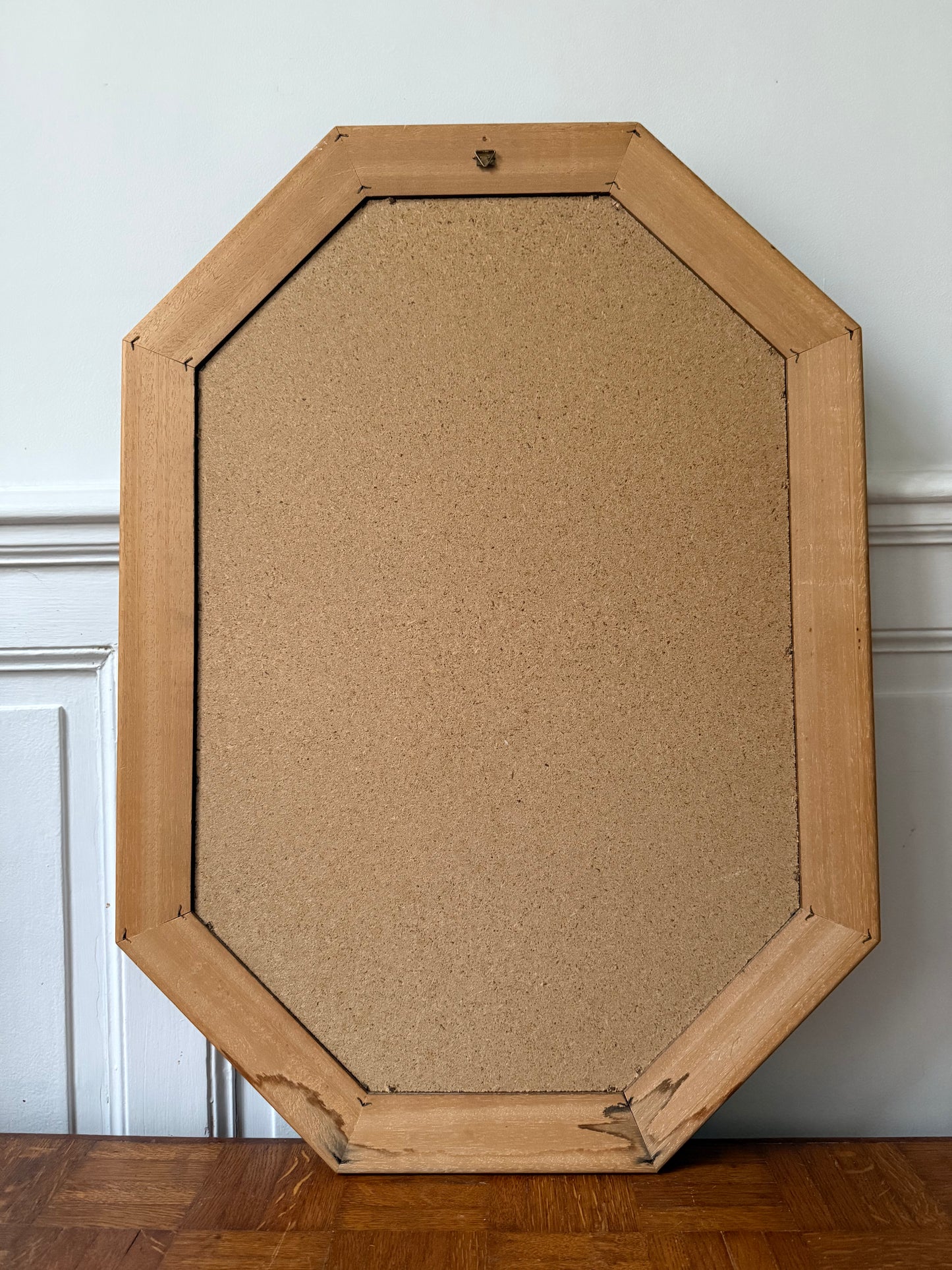 Grand miroir octogonal en bois
