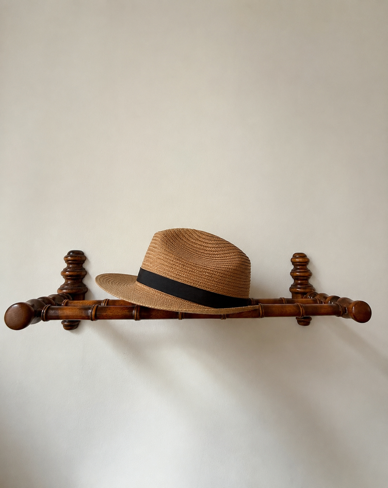 Porte-manteau mural en bois tourné façon bambou, design élégant et naturel, par la marque Razzia.