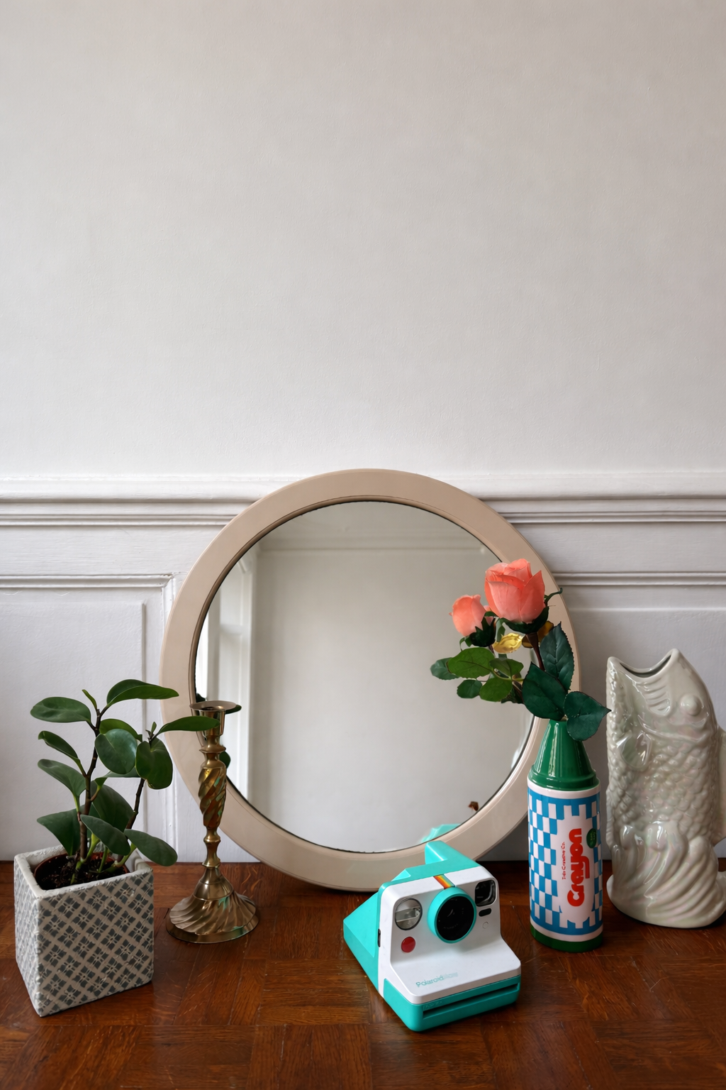 Miroir rond en plastique beige - Années 70