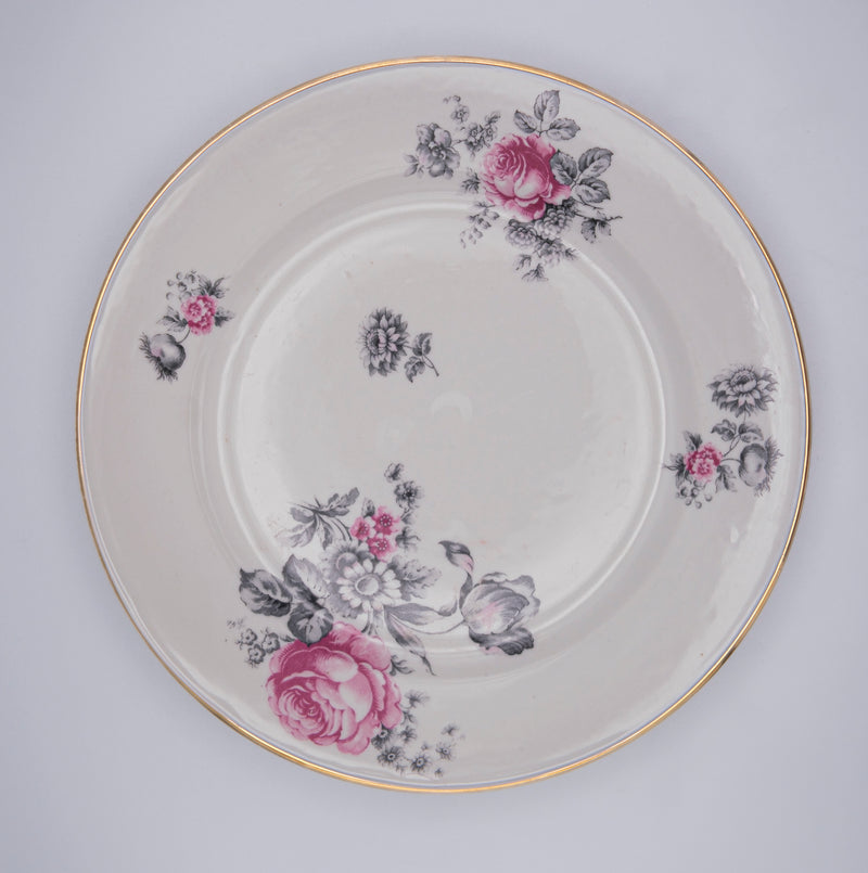Set of 6 Razzia Days floral rose and gray ceramic soup plates with delicate floral motifs.