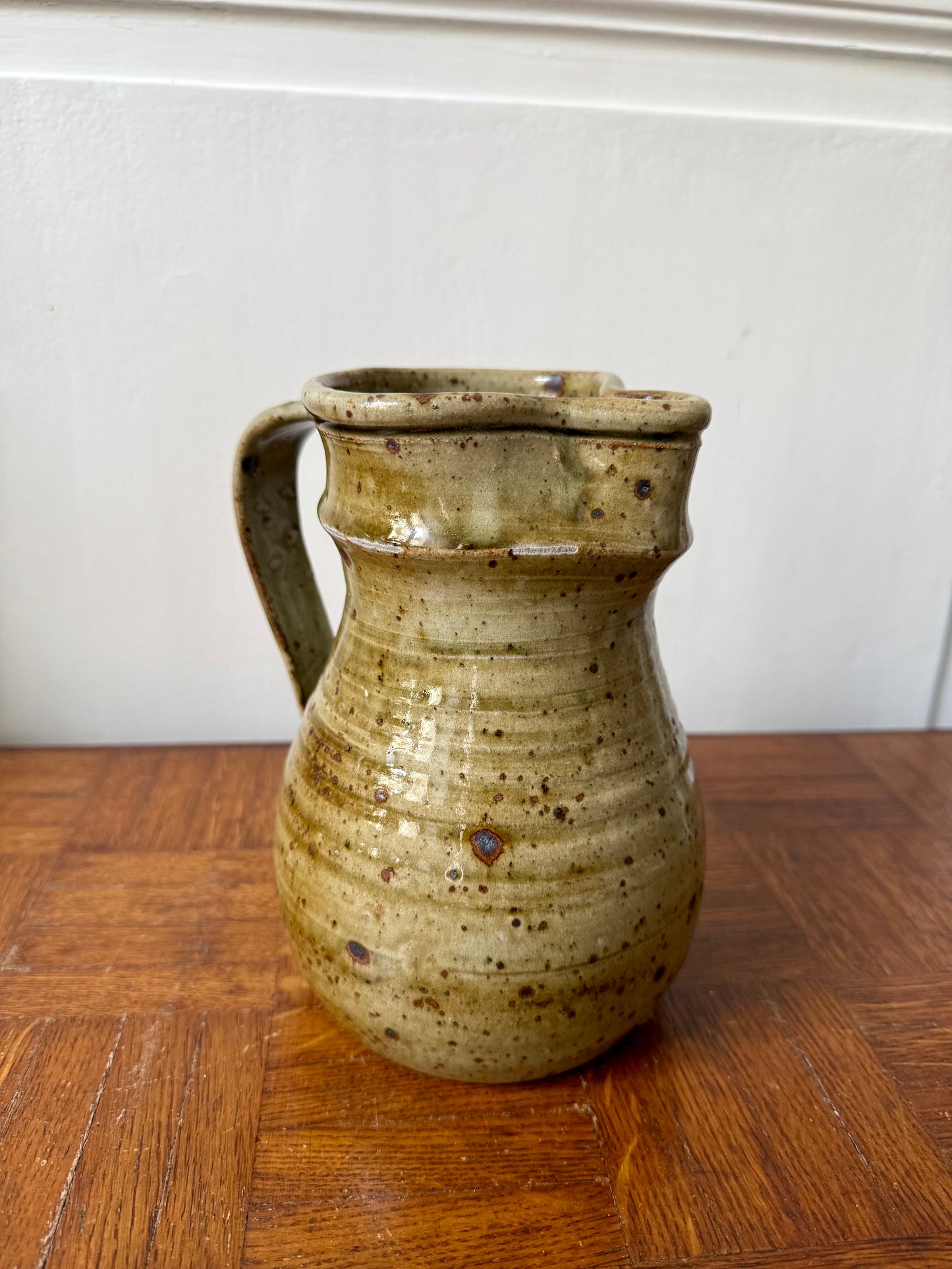 Pichet en grés verni