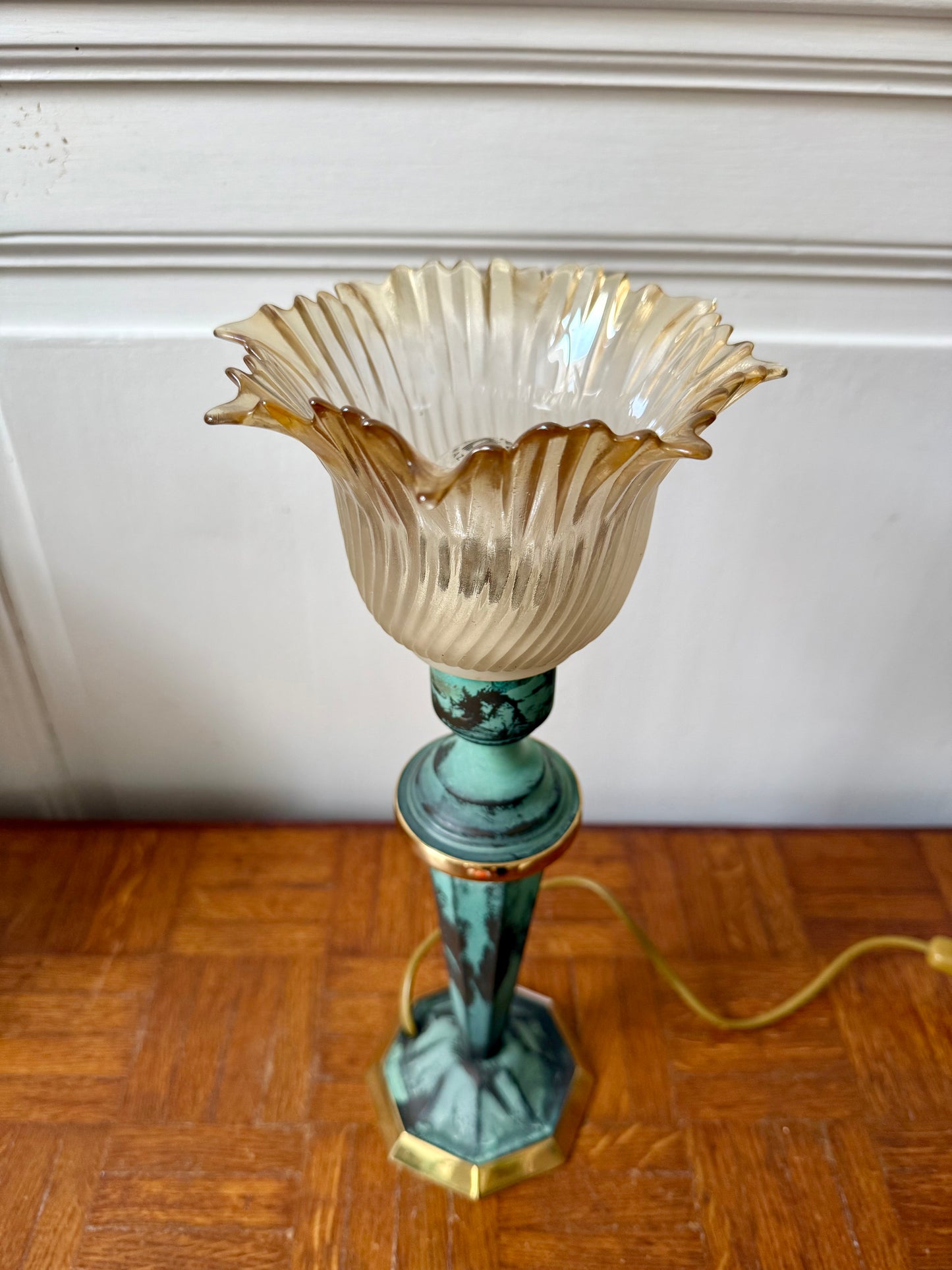 Lampe tulipe Art Déco