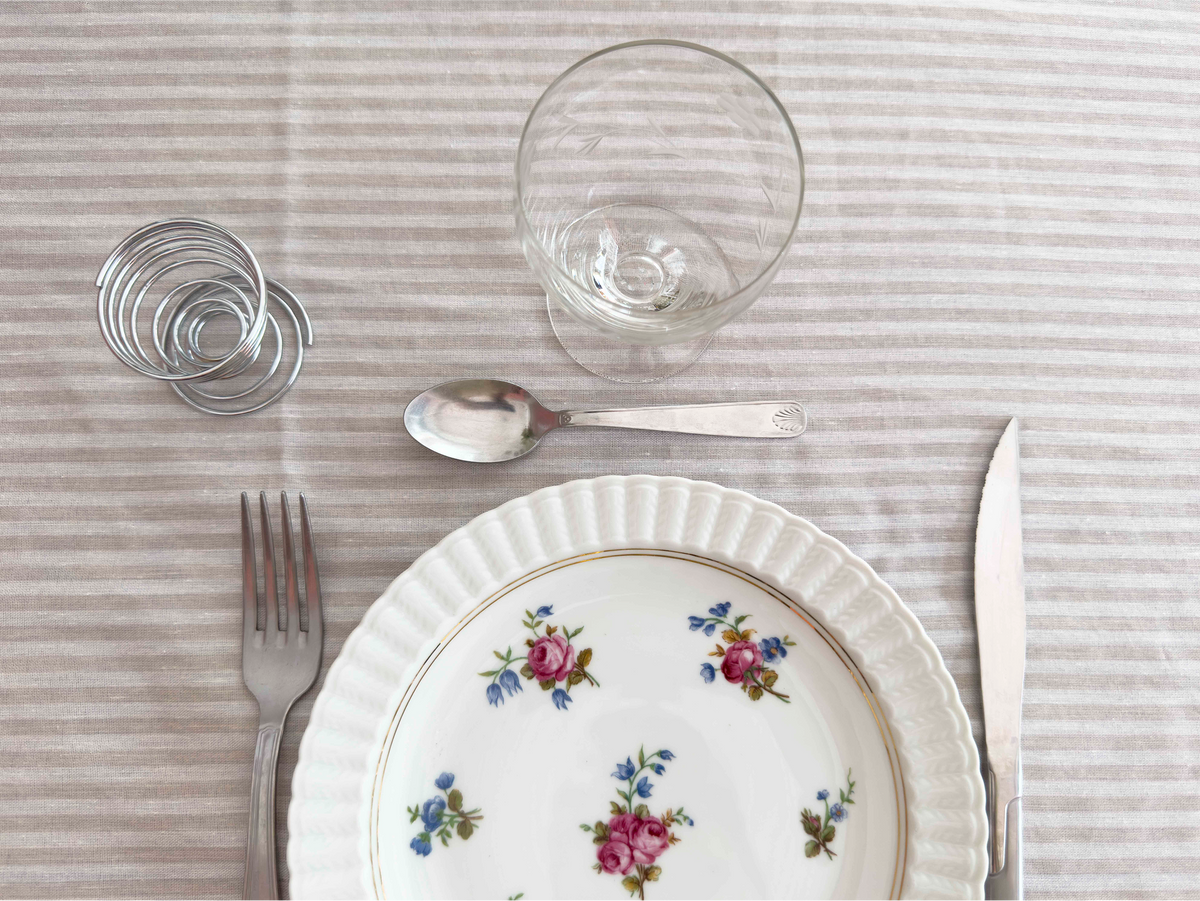 Lot de 6 assiettes très fleuries porcelaine de Limoges