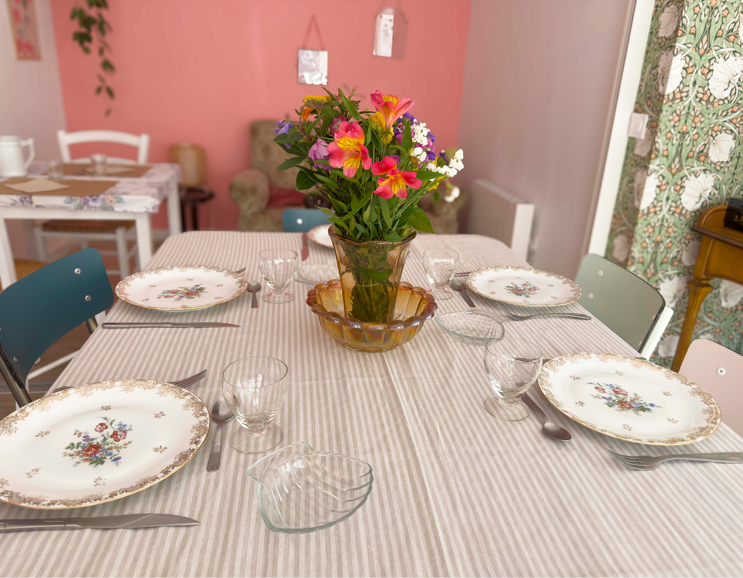 Lot de 4 grandes assiettes chiadées porcelaine de Limoges