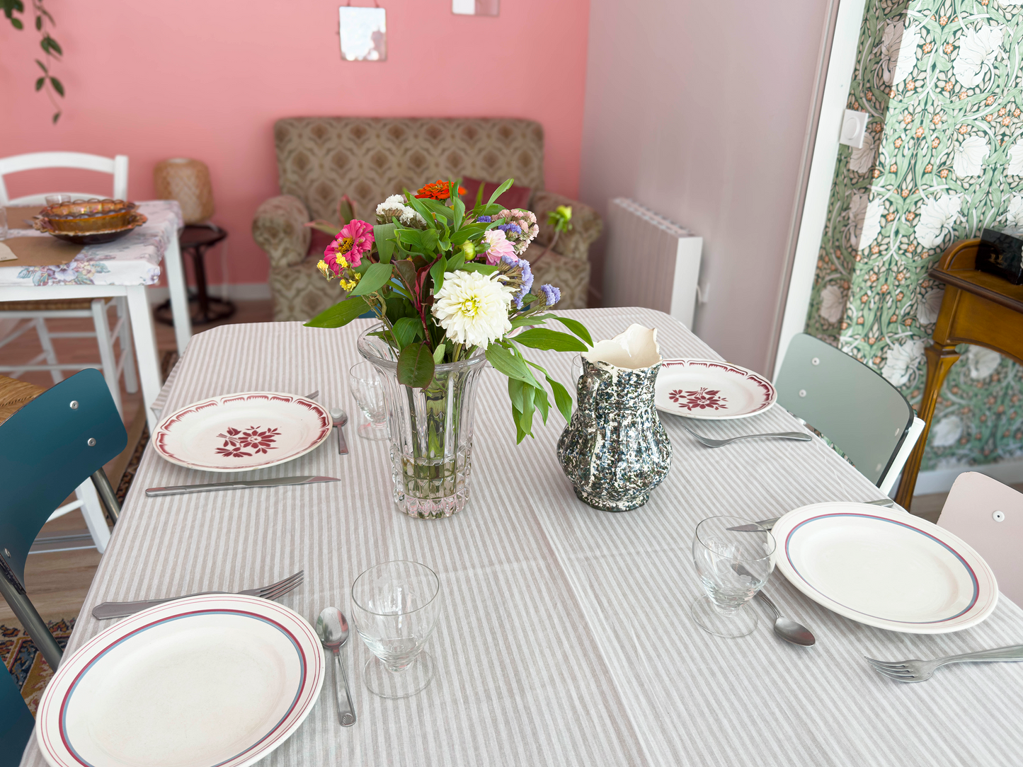 Lot de 6 assiettes plates fleuries rouges