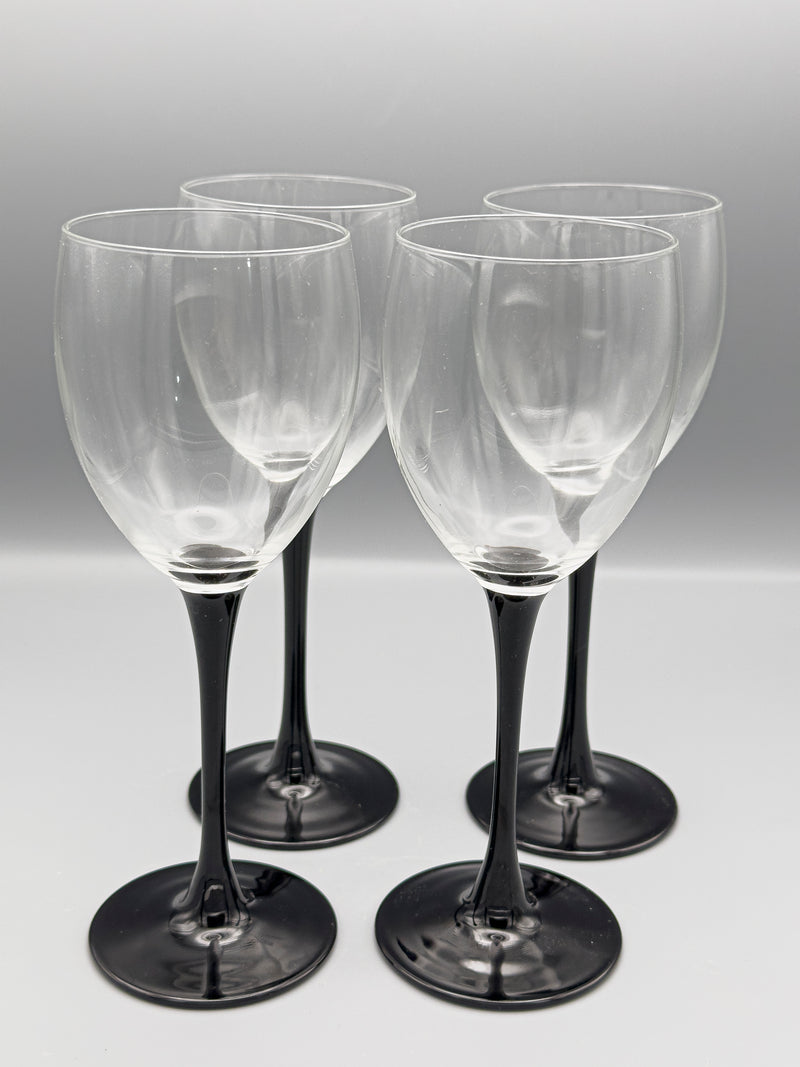 Luminarc Verre à vin Pied Noir from Razzia Days, clear glass wine glass with a black stem and base, elegant and modern design