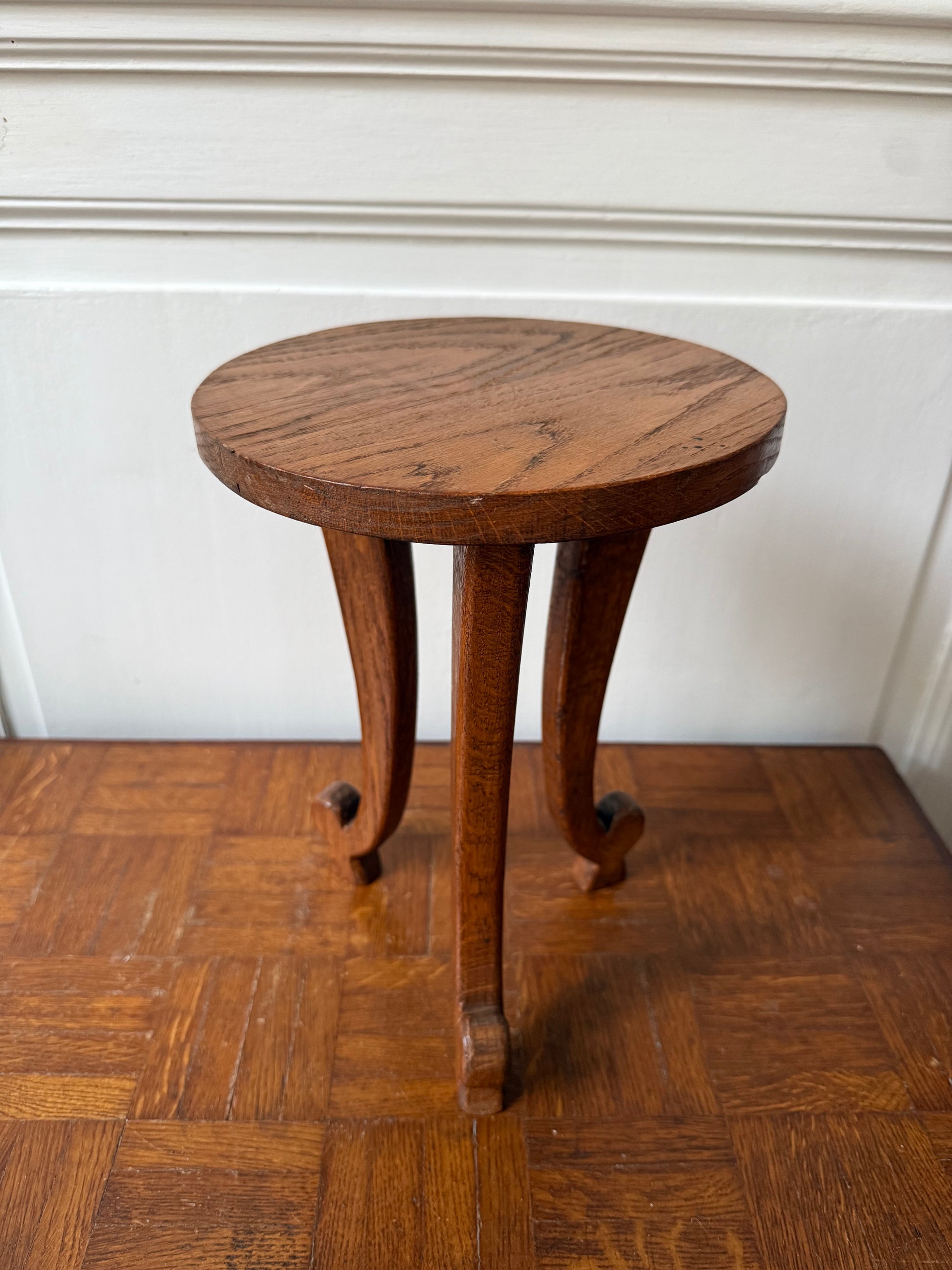 Vintage Razzia wooden guéridon or tabouret with a rustic finish, featuring a round top and sturdy legs.