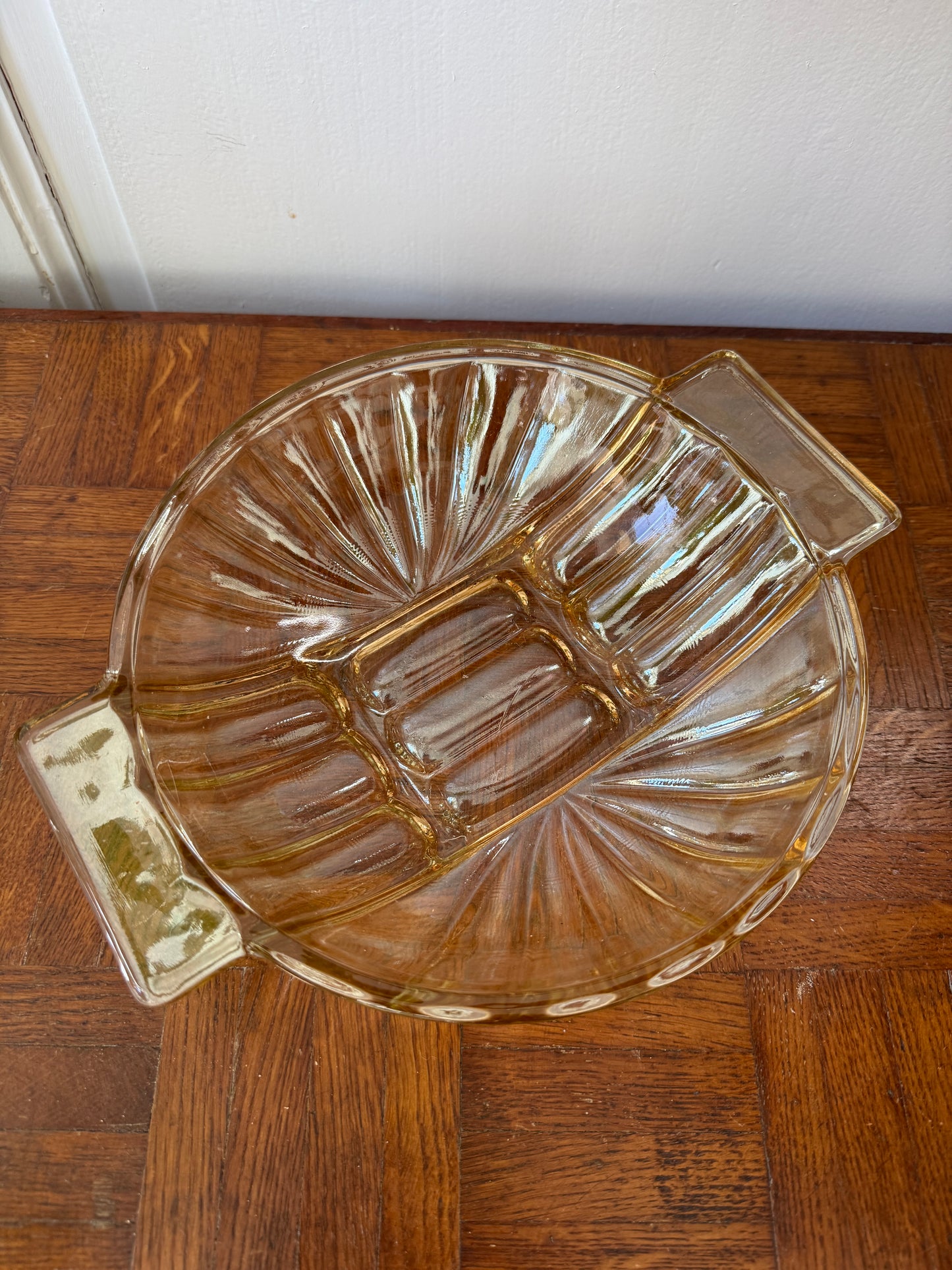 Plat en verre jaune made in France