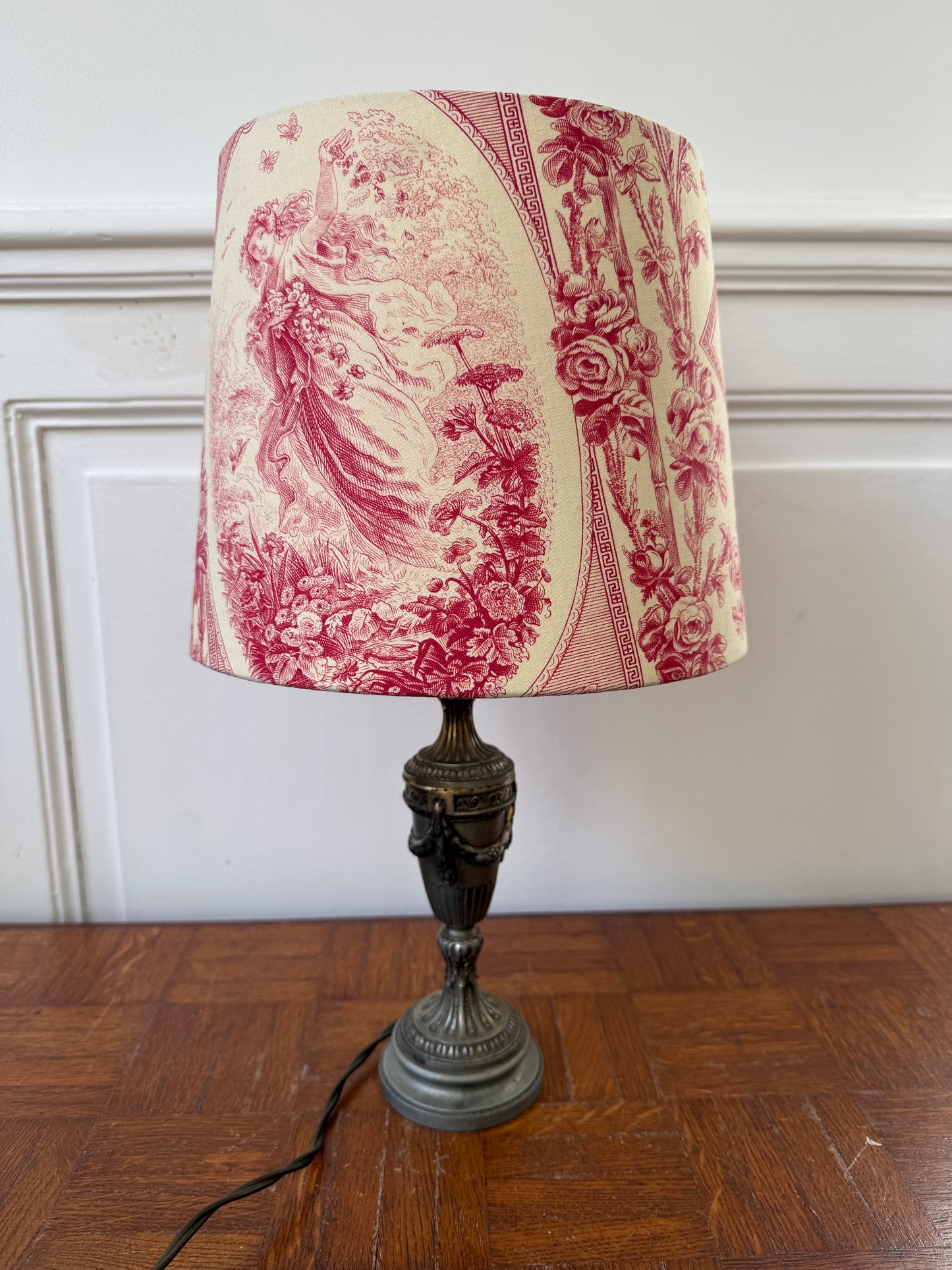 Lampe style Empire avec abat-jour en toile de jouy