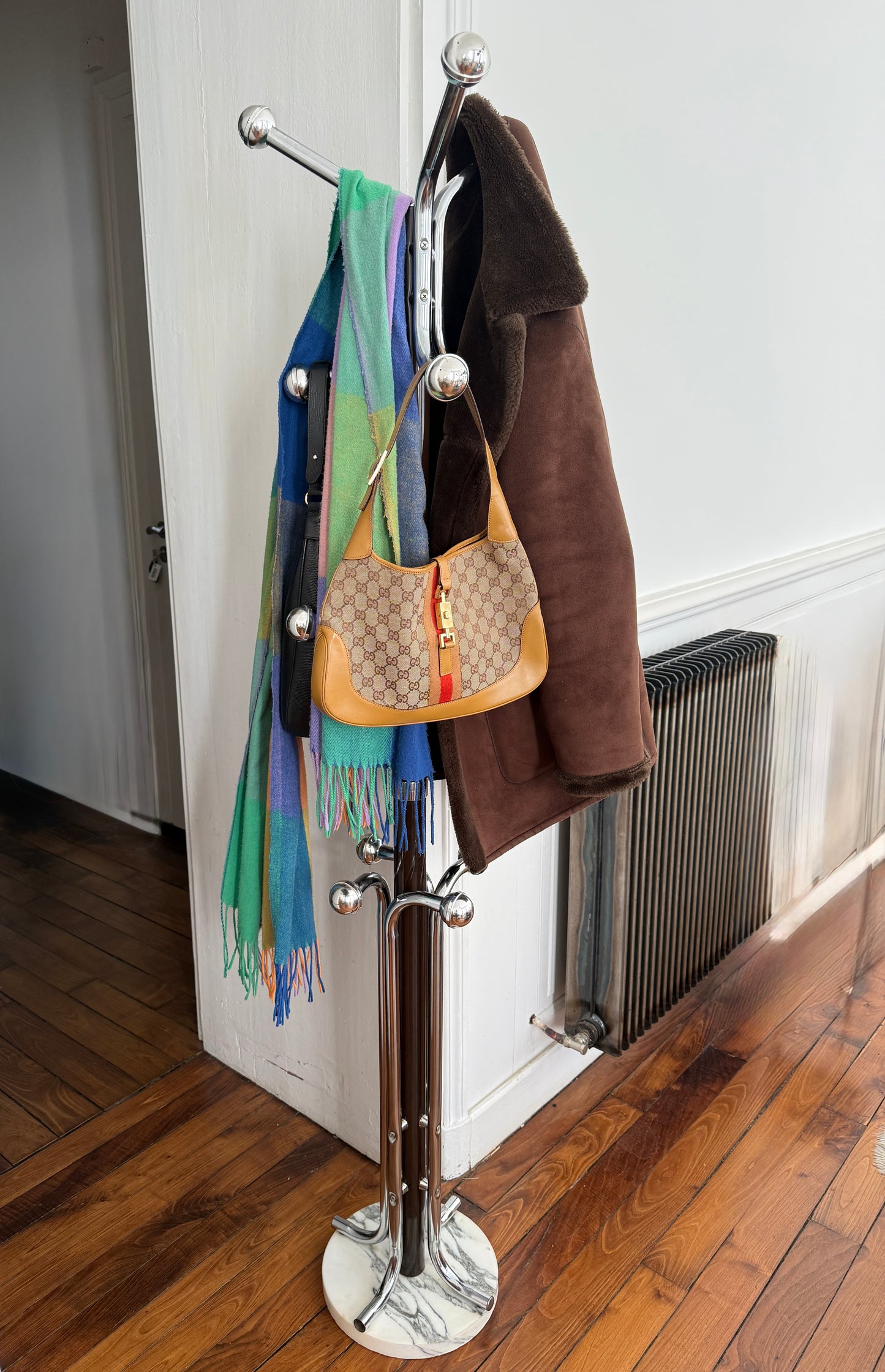 Vintage Razzia metal coat rack with 12 hooks, 1970s style, featuring a sturdy metal frame and retro design.
