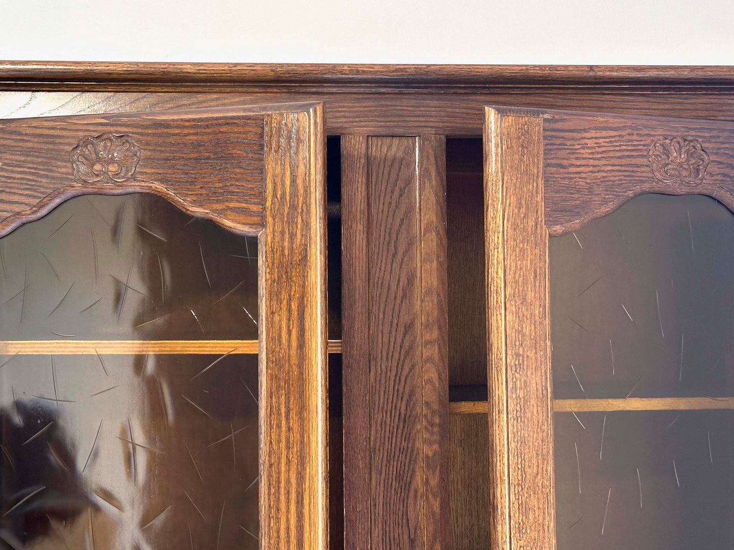 Bibliothèque en chêne massif - Marque Riskoff