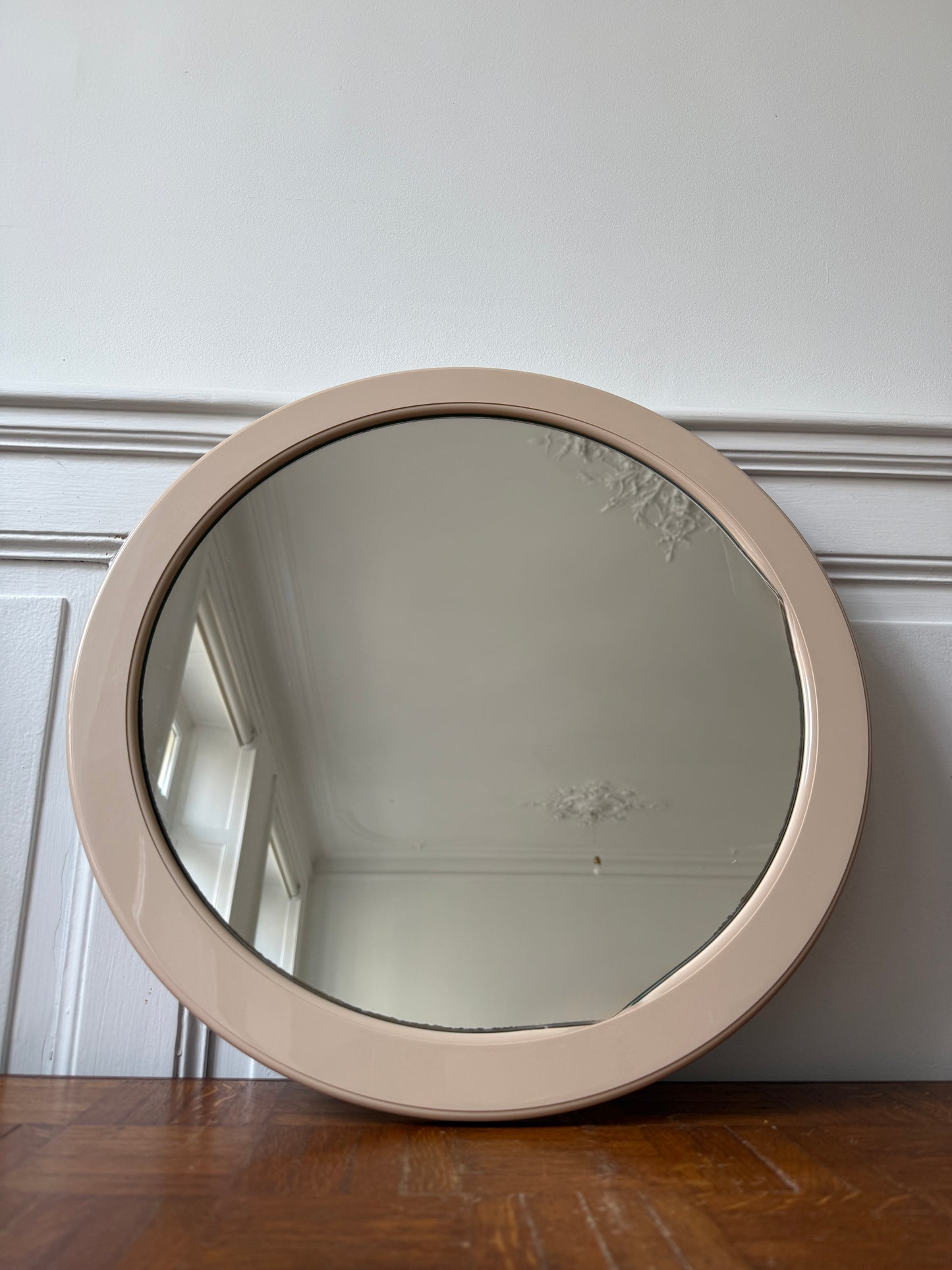 Miroir rond en plastique beige - Années 70