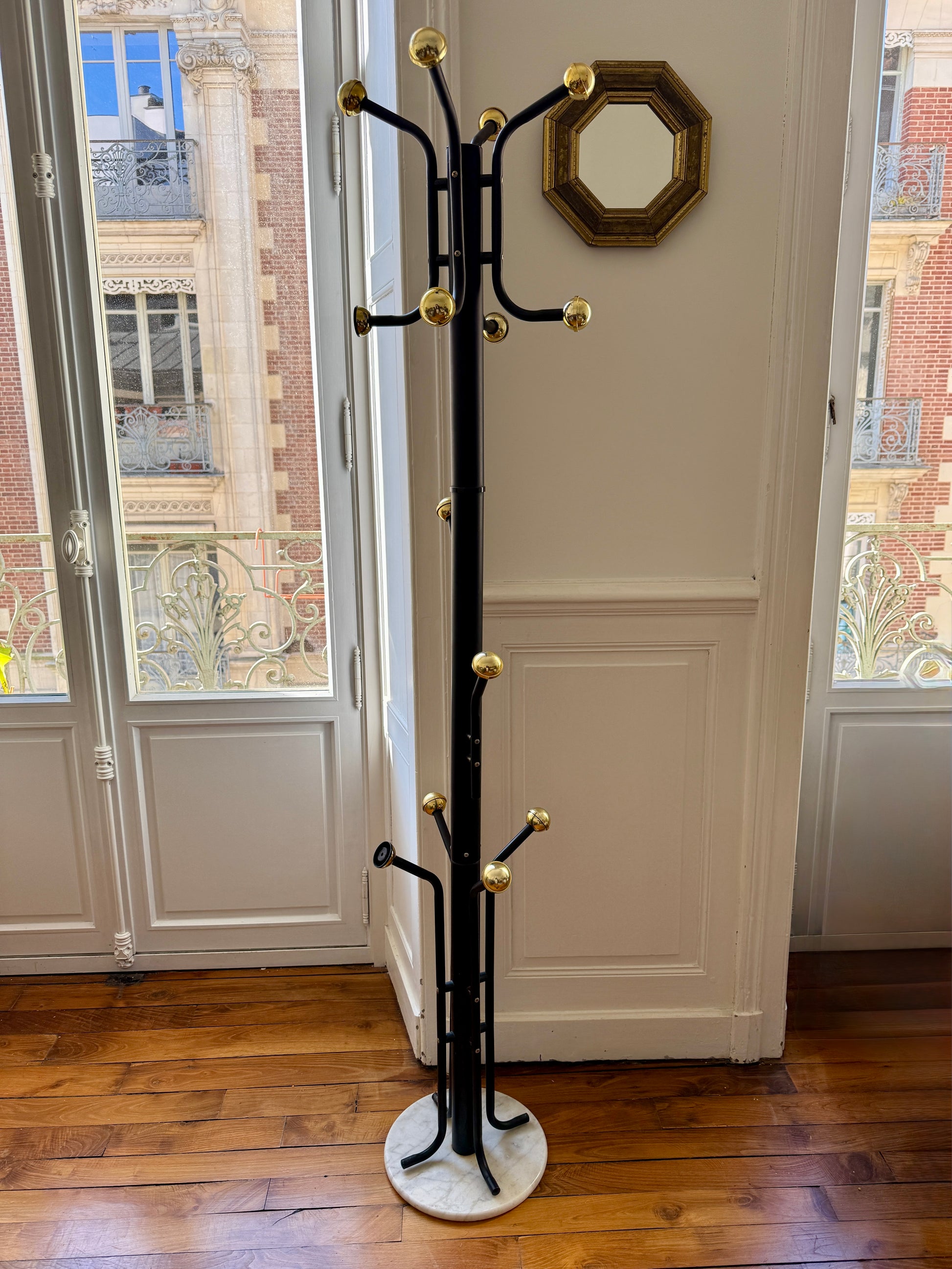 Gold metal coat rack with 14 hooks, vintage 1970s style by Razzia, featuring a sleek design and classic retro look.