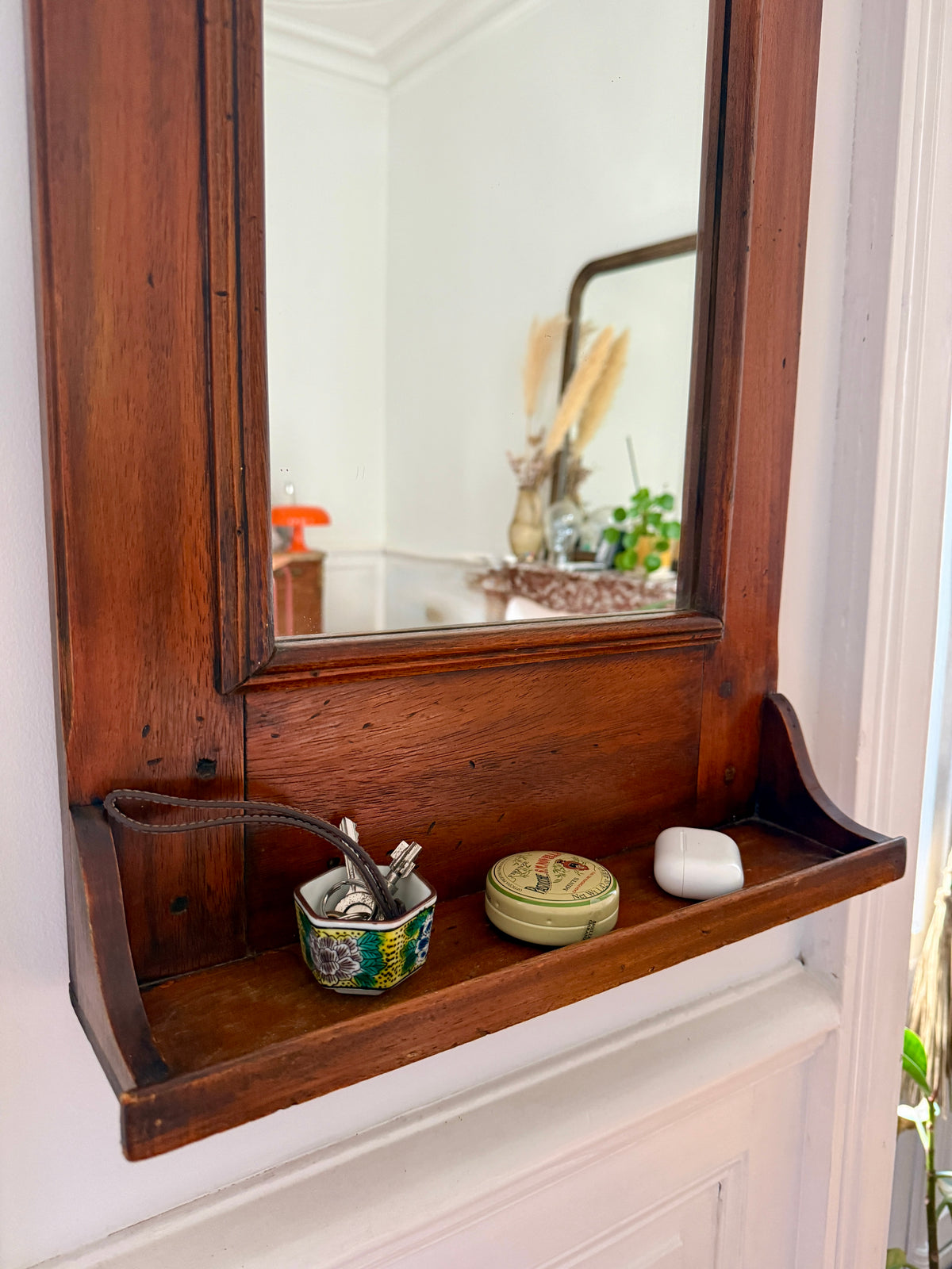 Miroir de toilette ancien en bois – charme classique