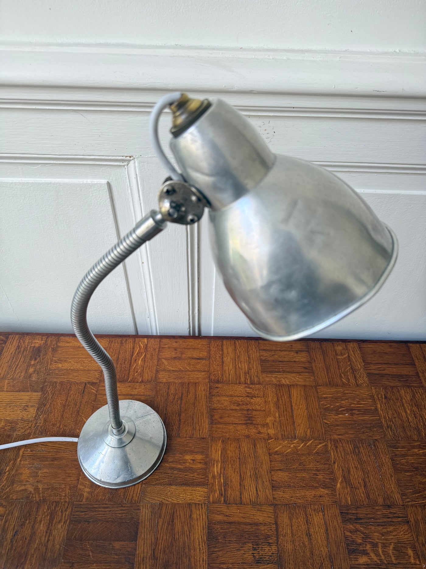 Lampe de bureau industrielle articulée – années 50