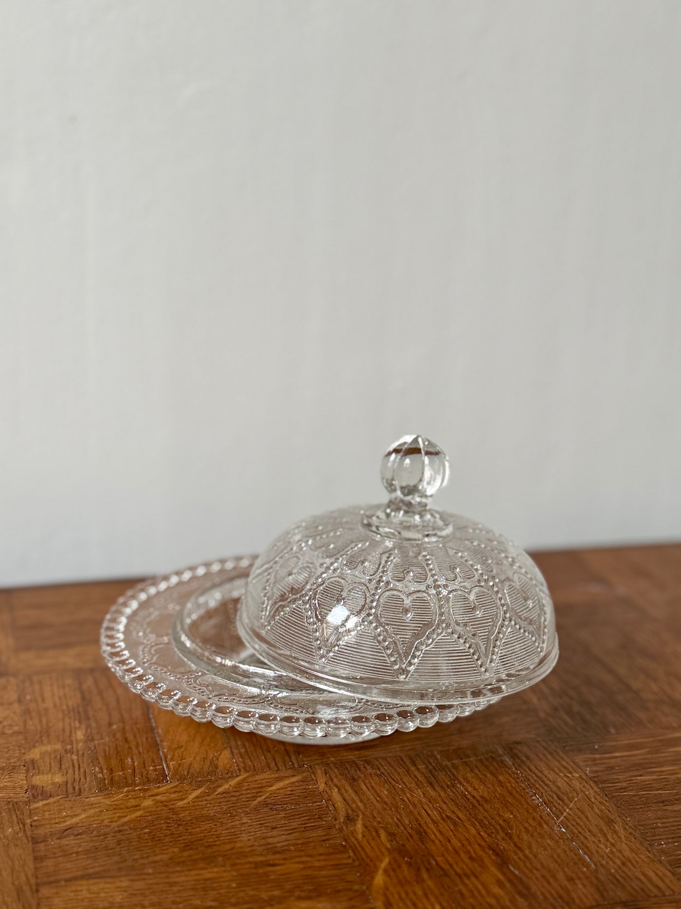 Bonbonnière / sucrier en verre