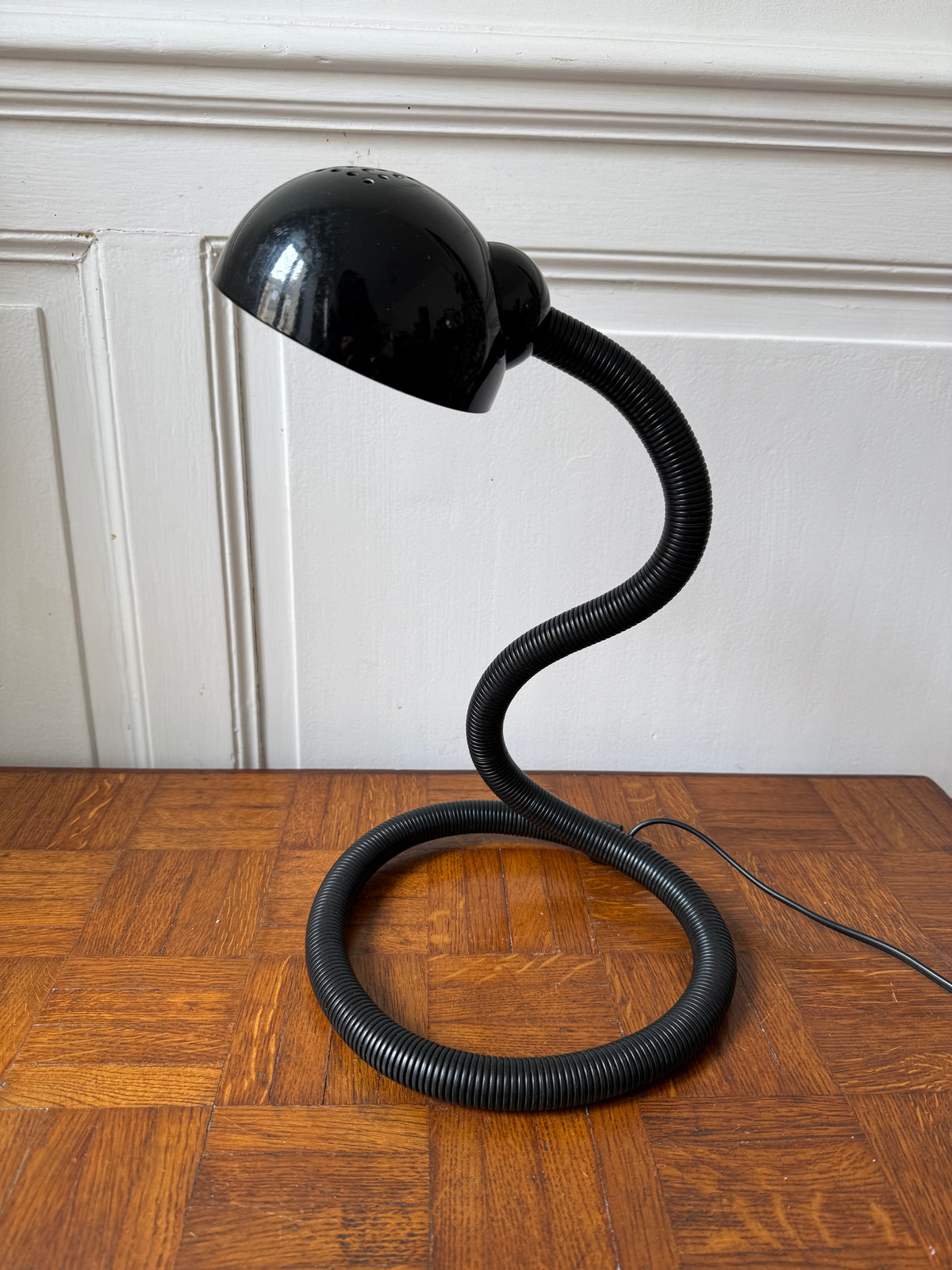 Lampe flexible “Hebi” – Isao Hosoe pour Valenti Luce