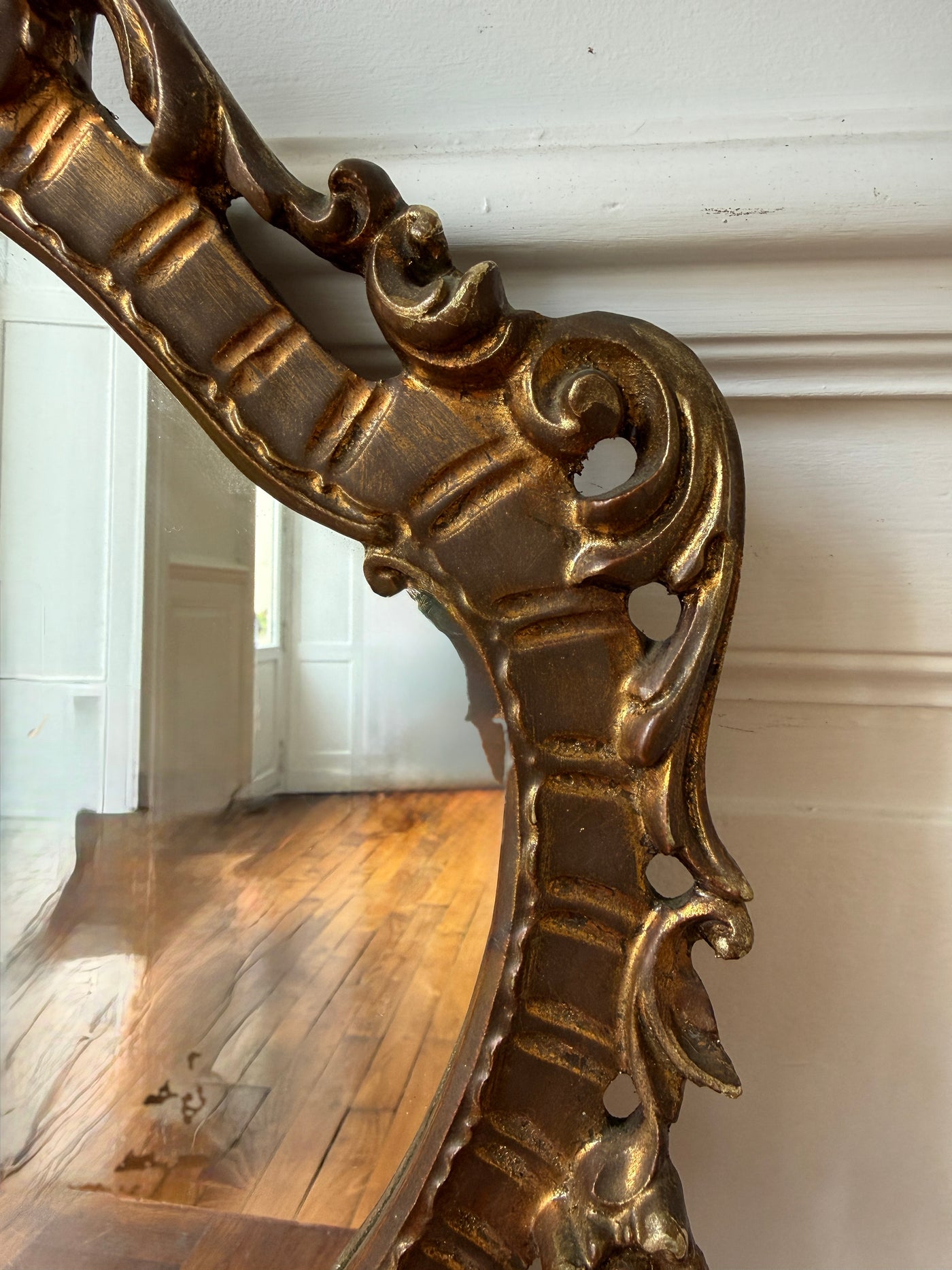 Miroir mural Rococo doré