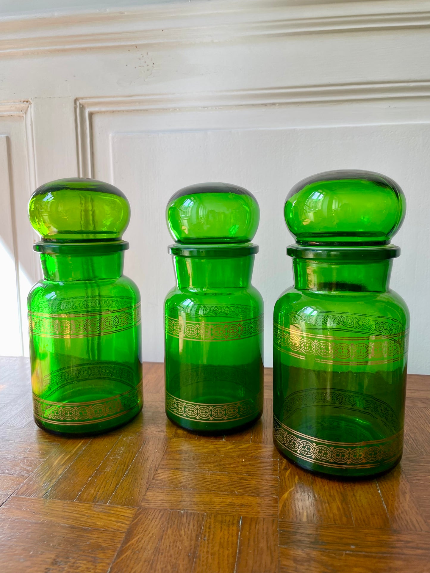 Flacon d'apothicaires en verre vert