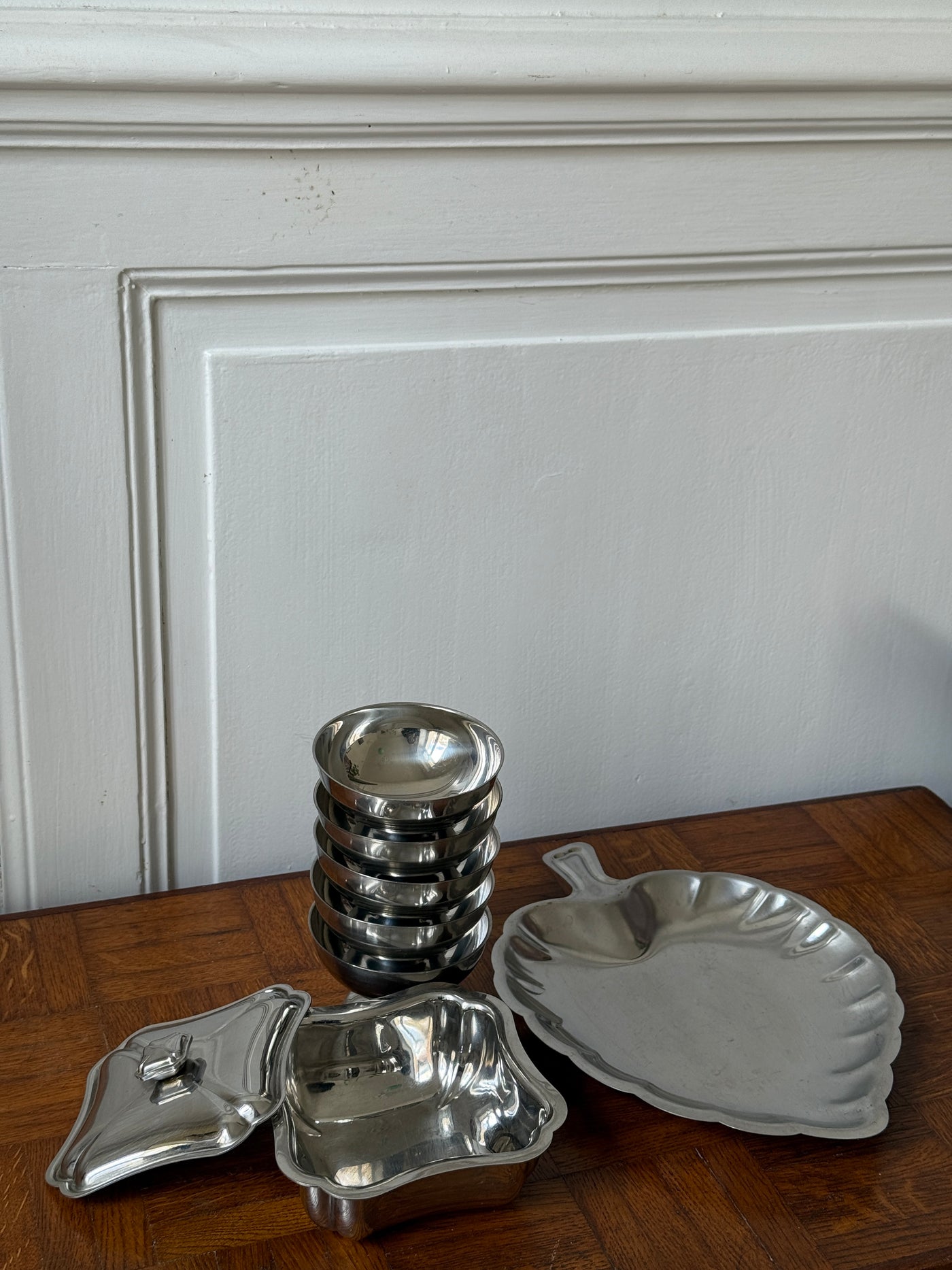 Ensemble pour l'apéritif en inox