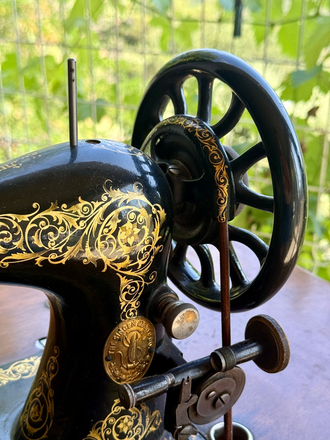 Ancienne machine à coudre Singer