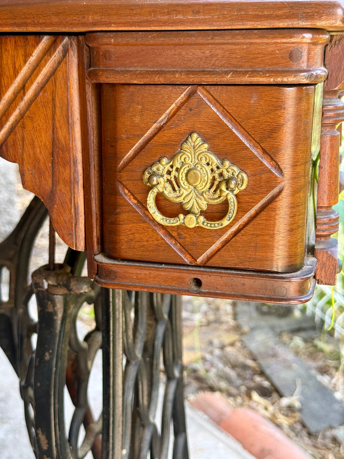 Ancienne machine à coudre Singer