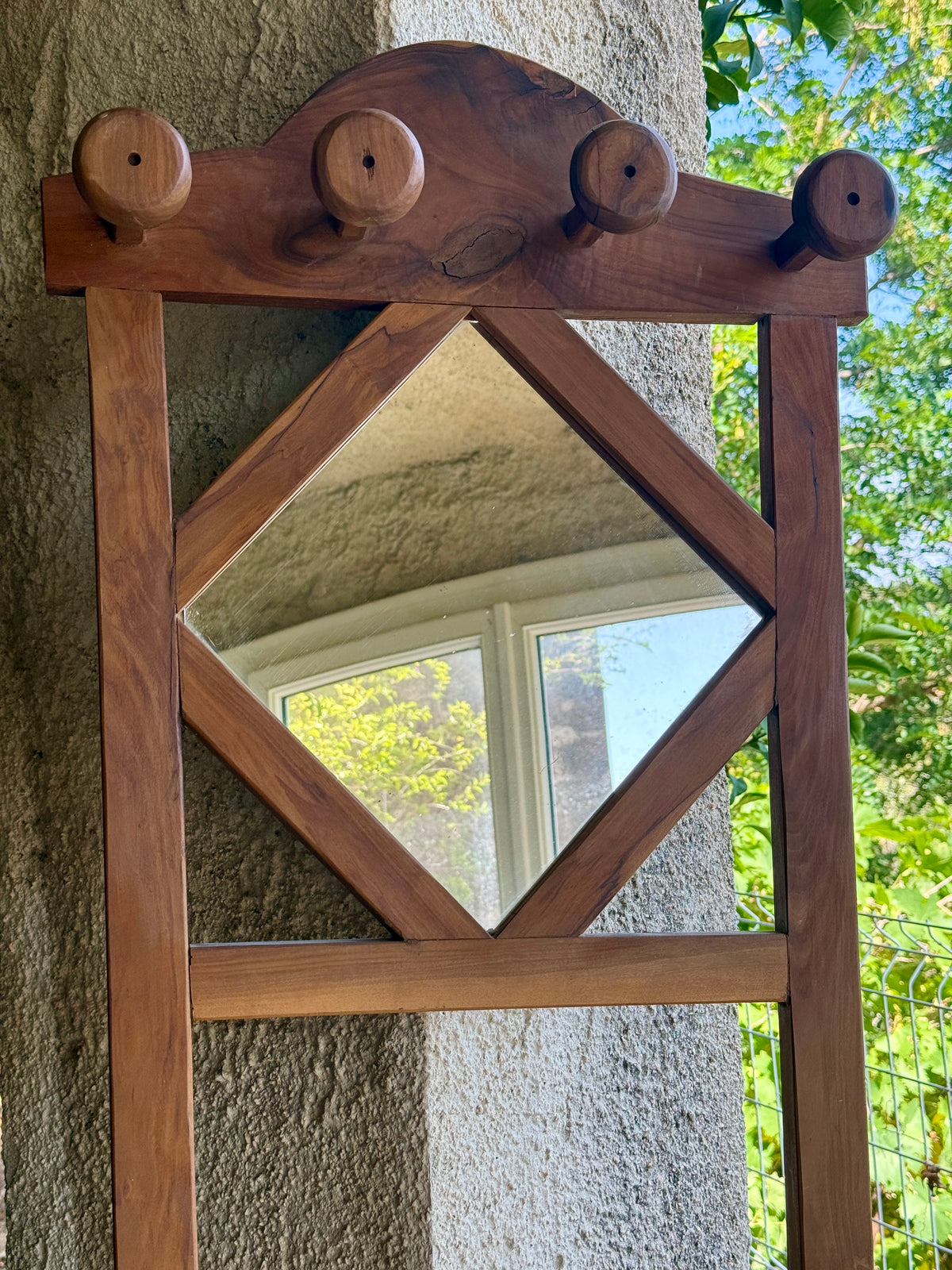 Vestiaire / porte manteaux et parapluie en bois d'olivier