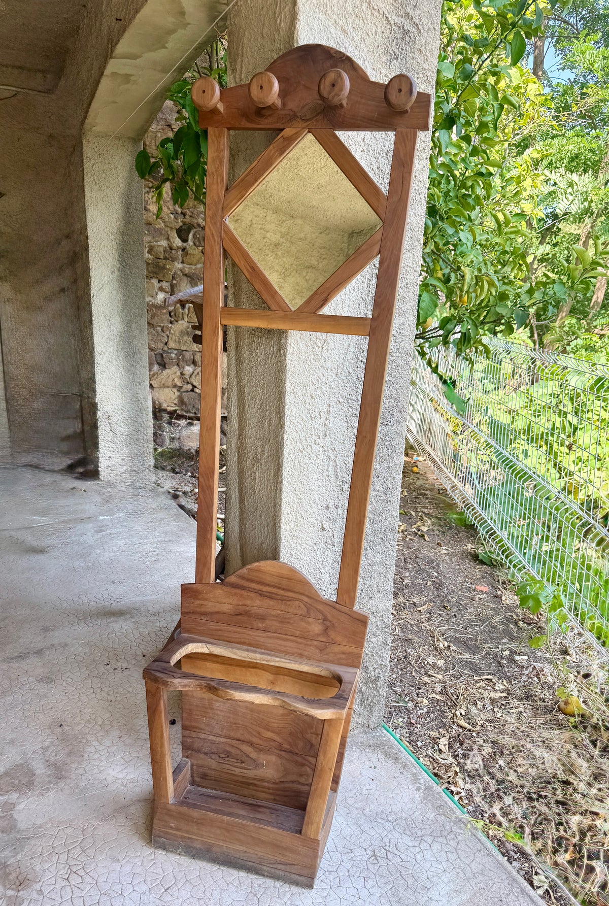 Vestiaire / porte manteaux et parapluie en bois d'olivier