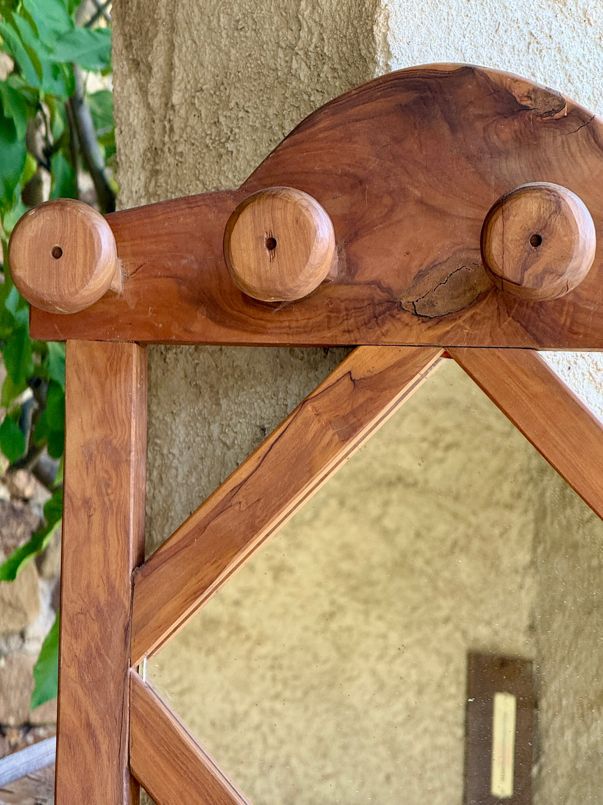 Vestiaire / porte manteaux et parapluie en bois d'olivier