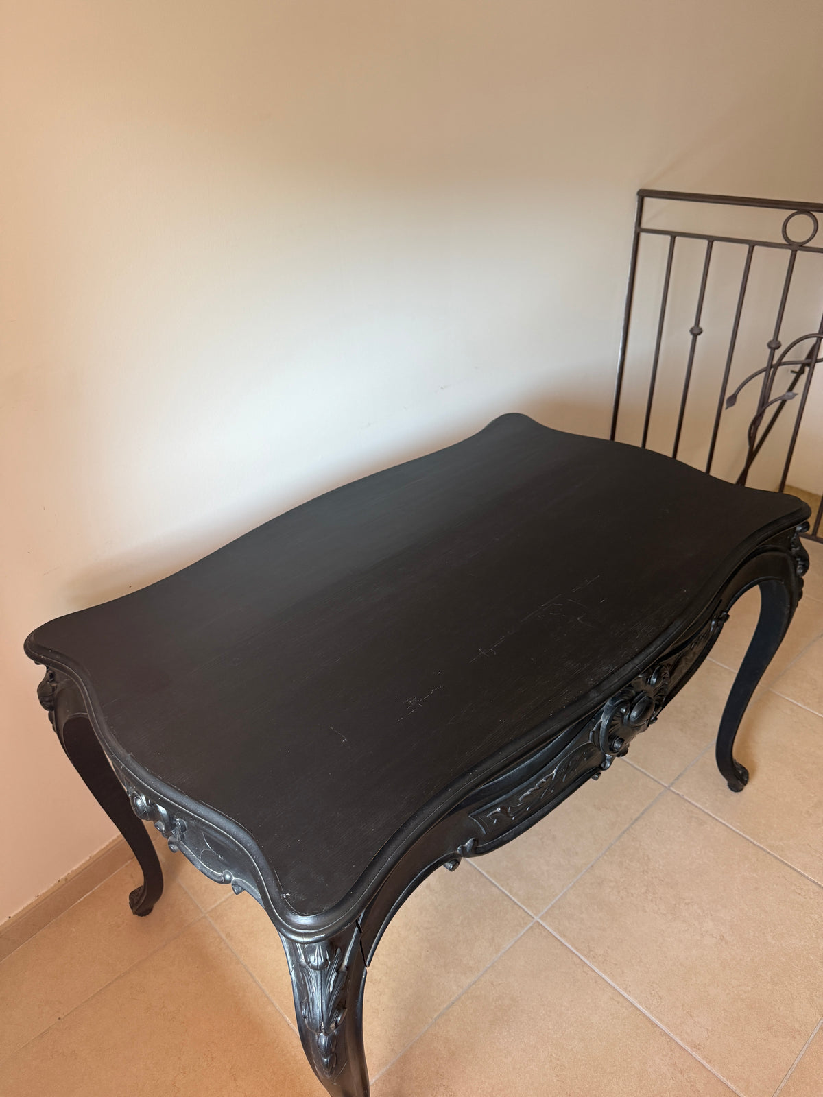 Table à manger / bureau  baroque en hêtre noir