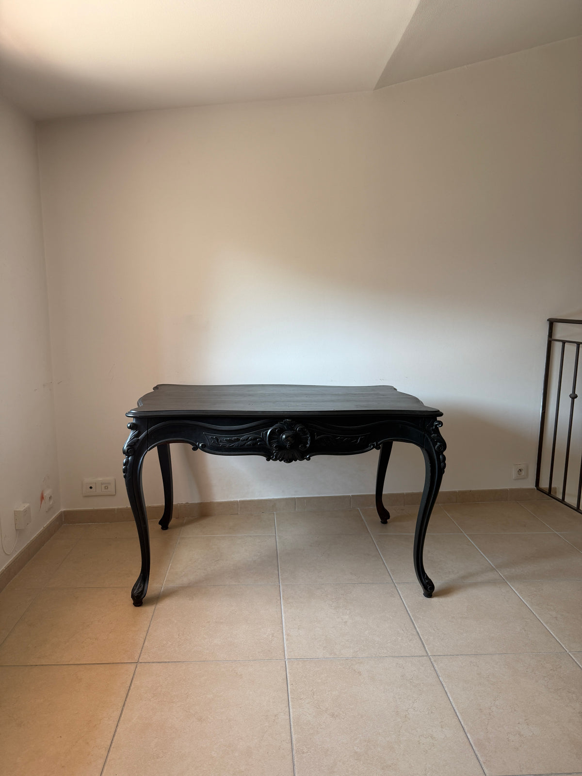 Table à manger / bureau  baroque en hêtre noir