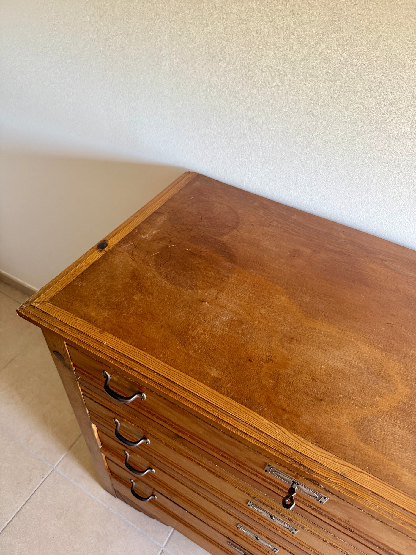 Commode 4 tiroirs bois brut et chrome - esprit art déco