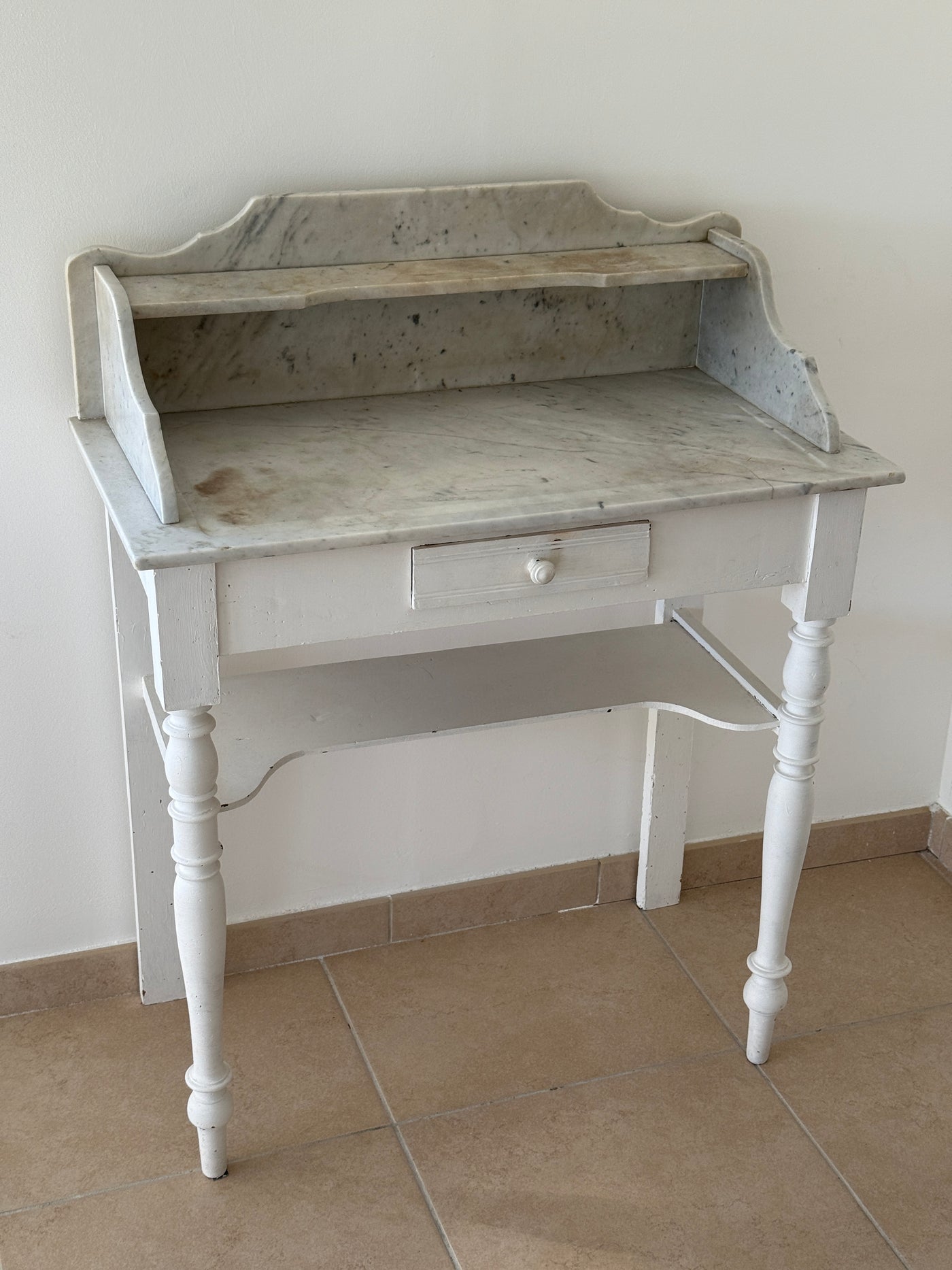 Bureau coiffeuse en bois et marbre shabby chic