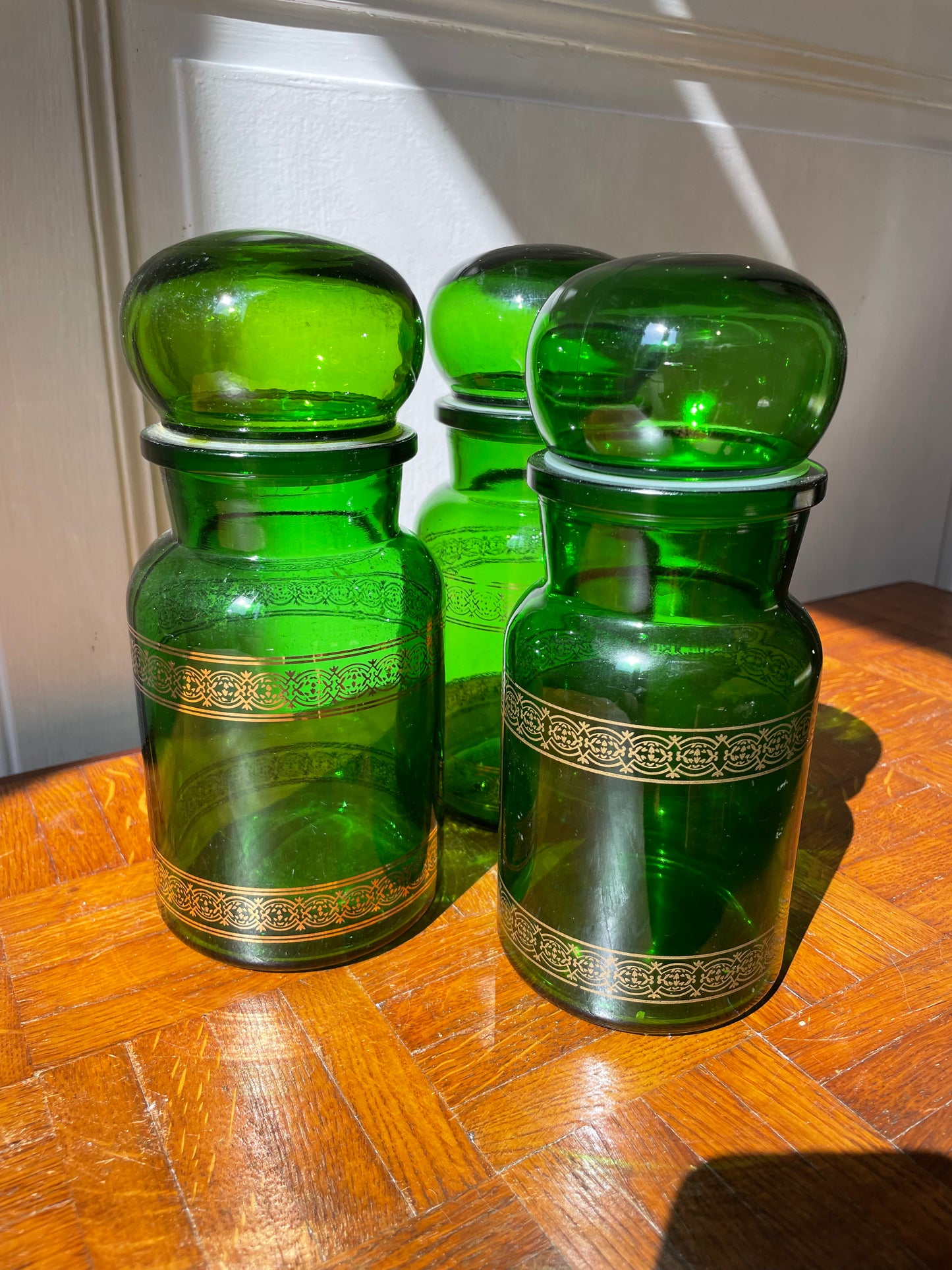 Flacon d'apothicaires en verre vert