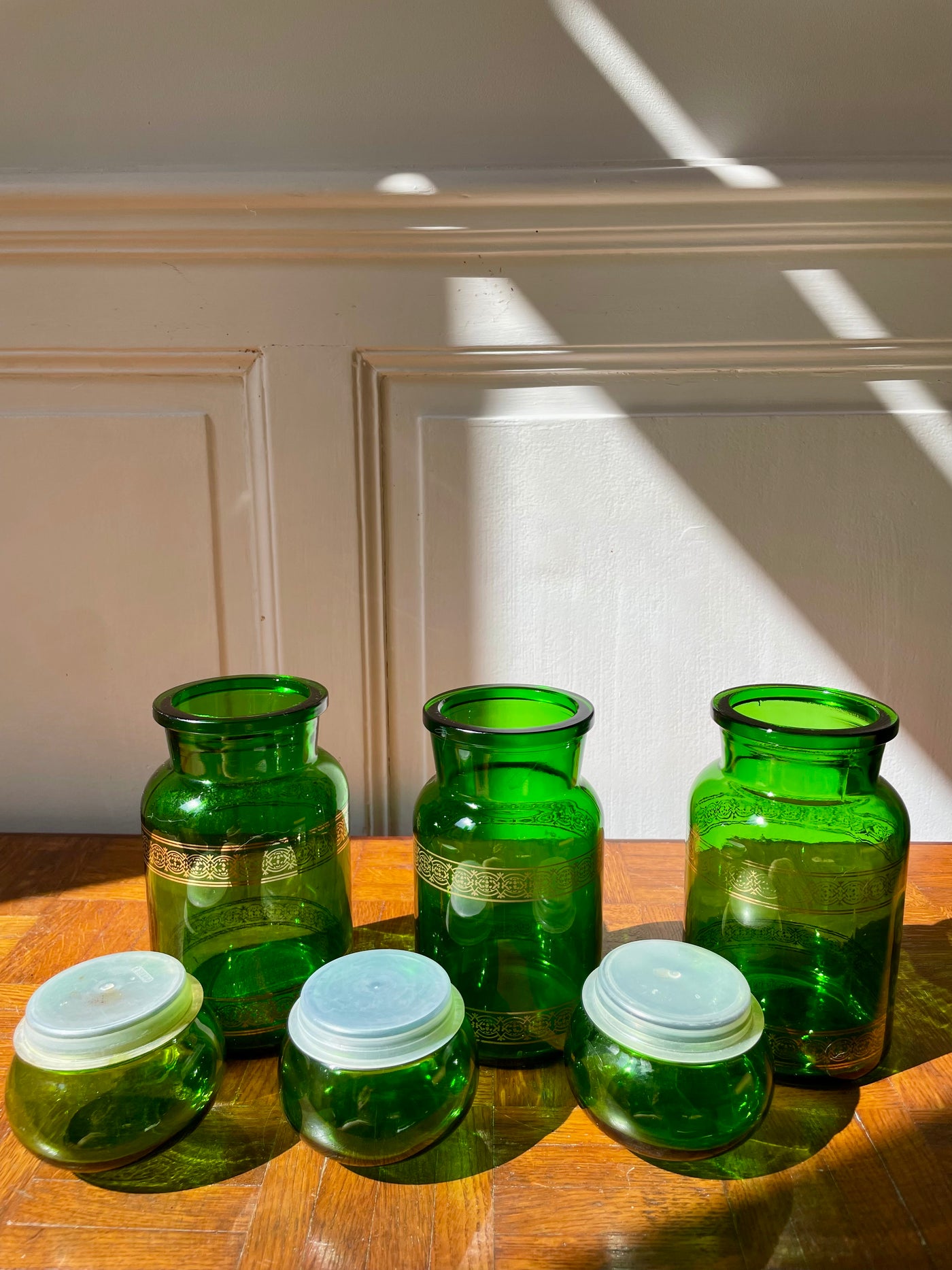 Flacon d'apothicaires en verre vert