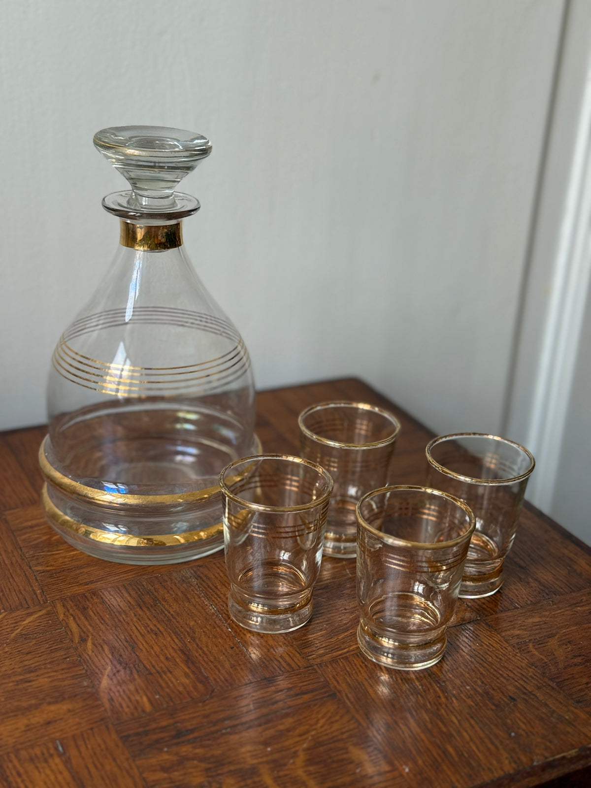 Service à liqueur vintage liseré doré