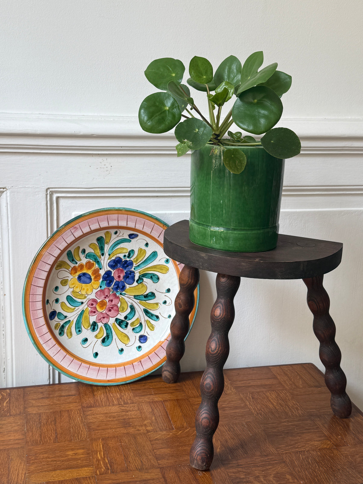 Plat méditerrannéen décor fleuri