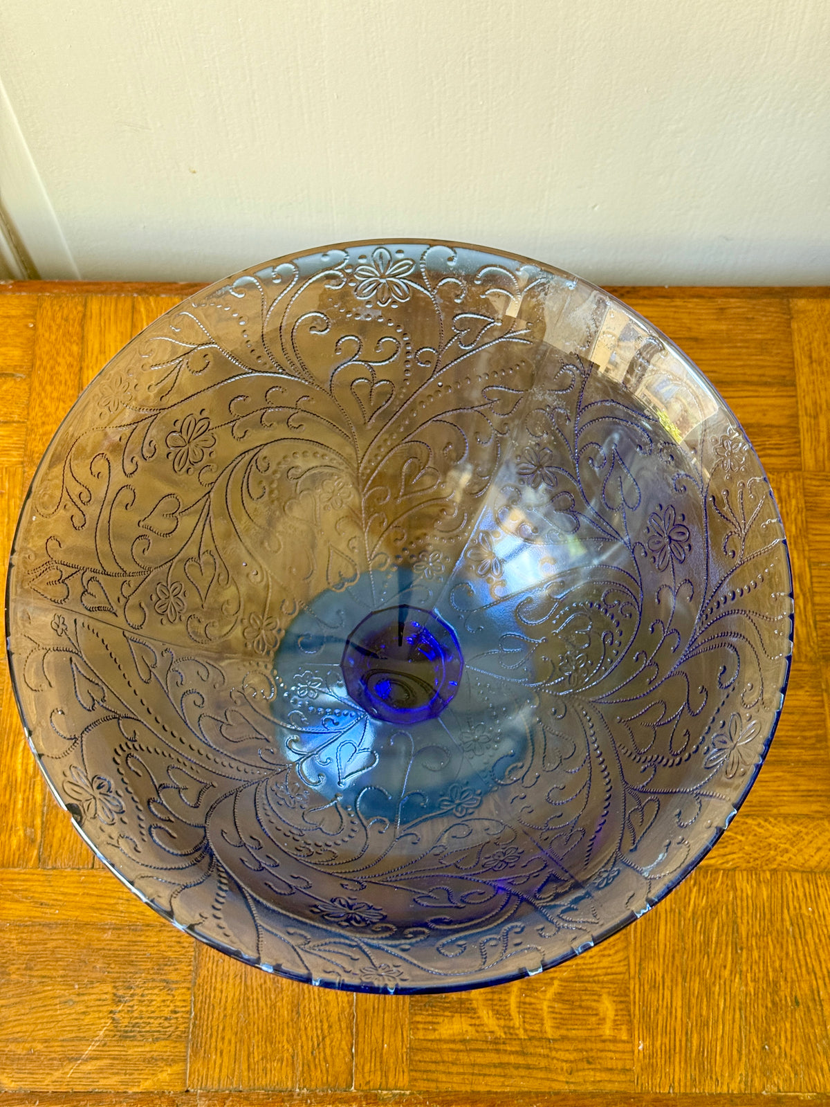 Corbeille à fruits en verre bleuté