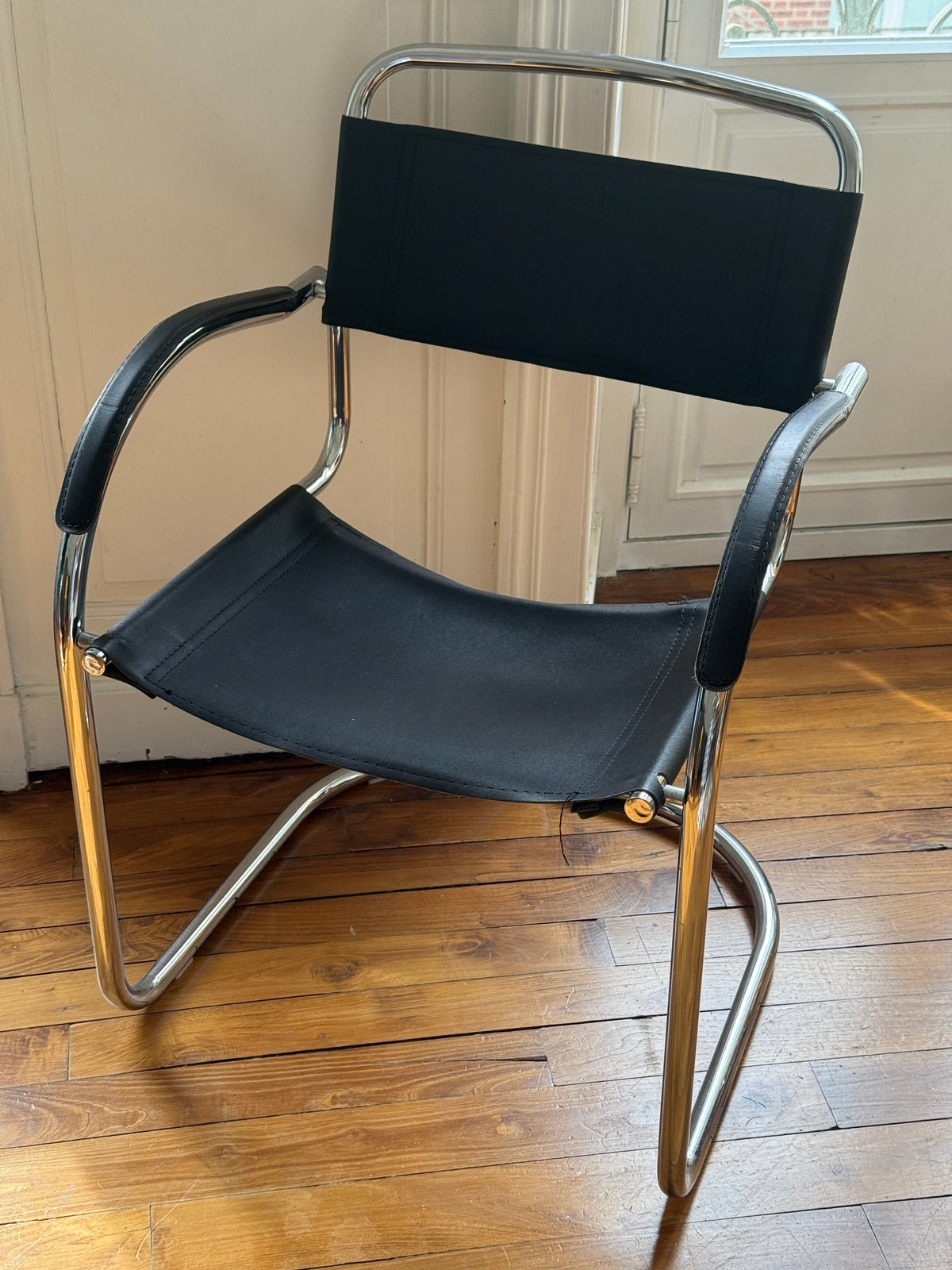 Chaise cantilever style Marcel Breuer