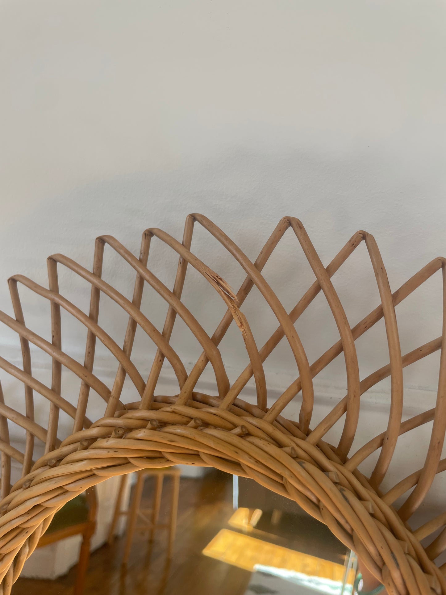 Miroir ovale en osier