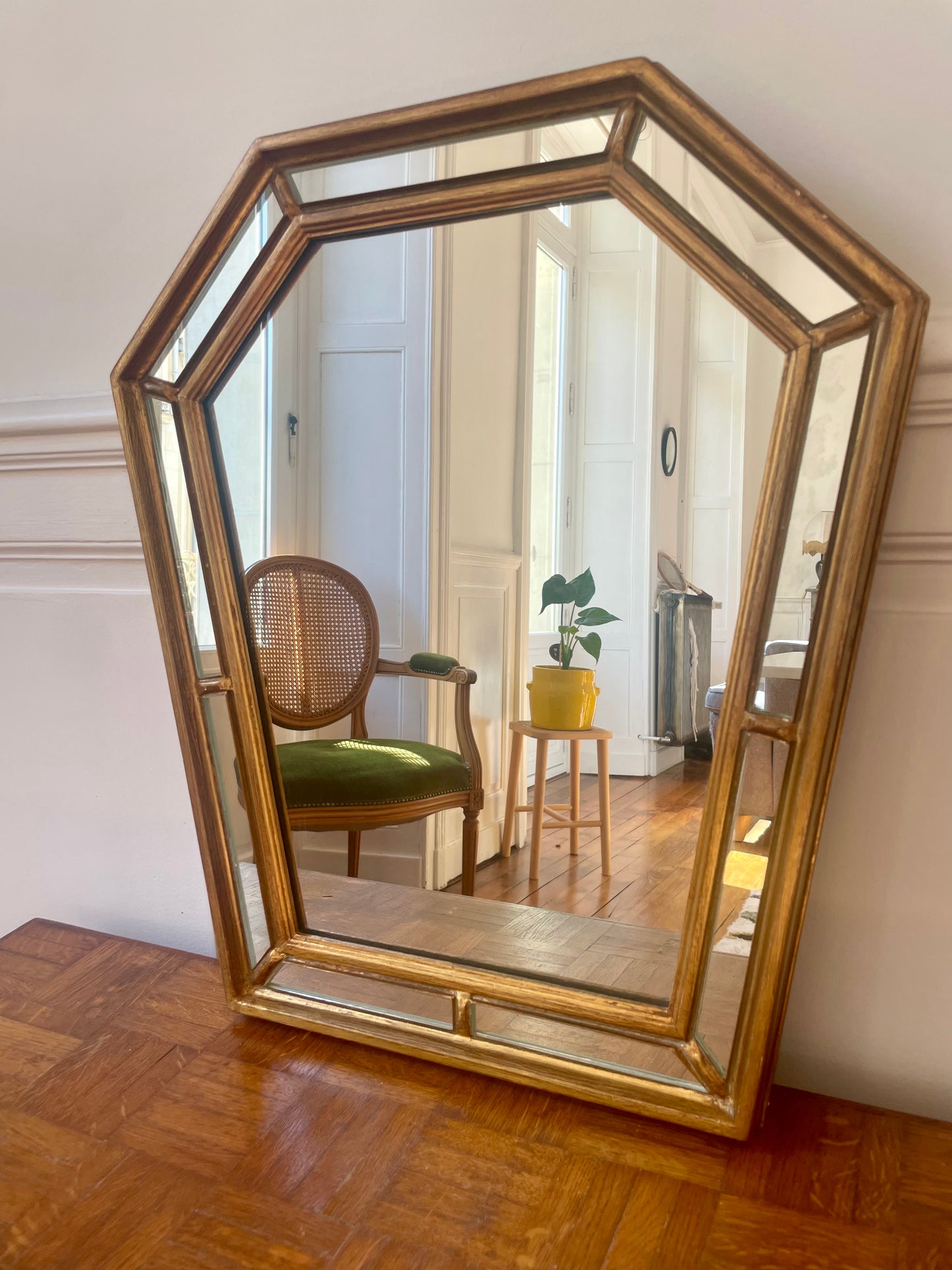 Miroir hexagonal à parecloses