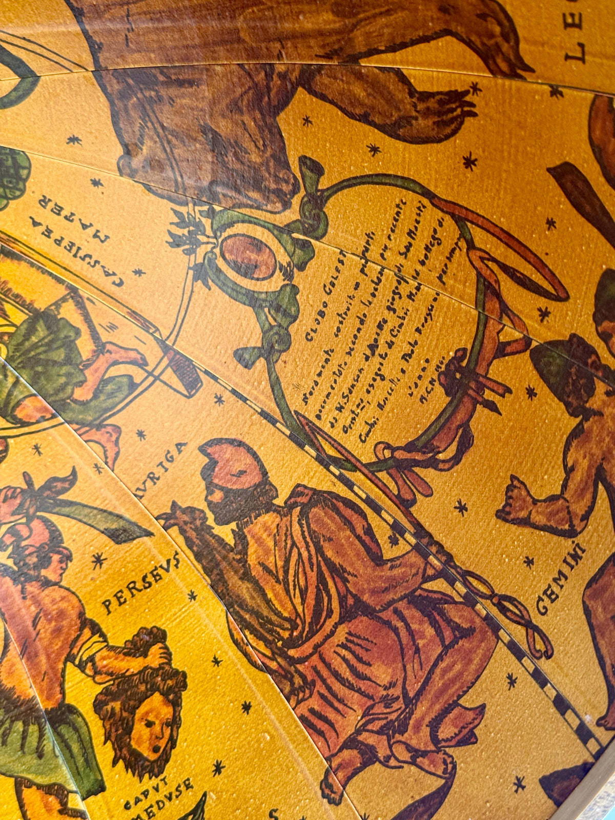 Globe bar à roulettes et plateau tournant