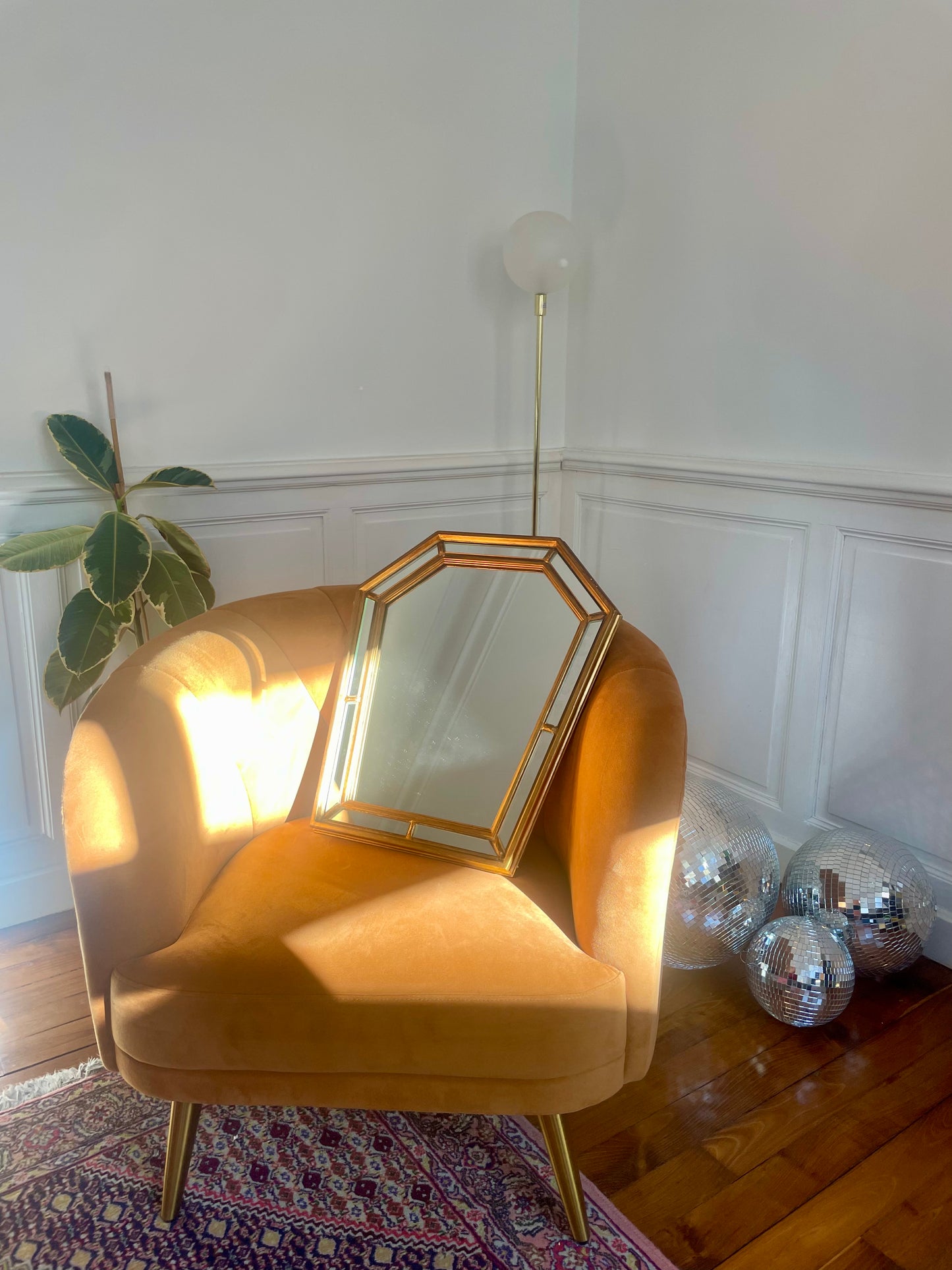 Miroir hexagonal à parecloses