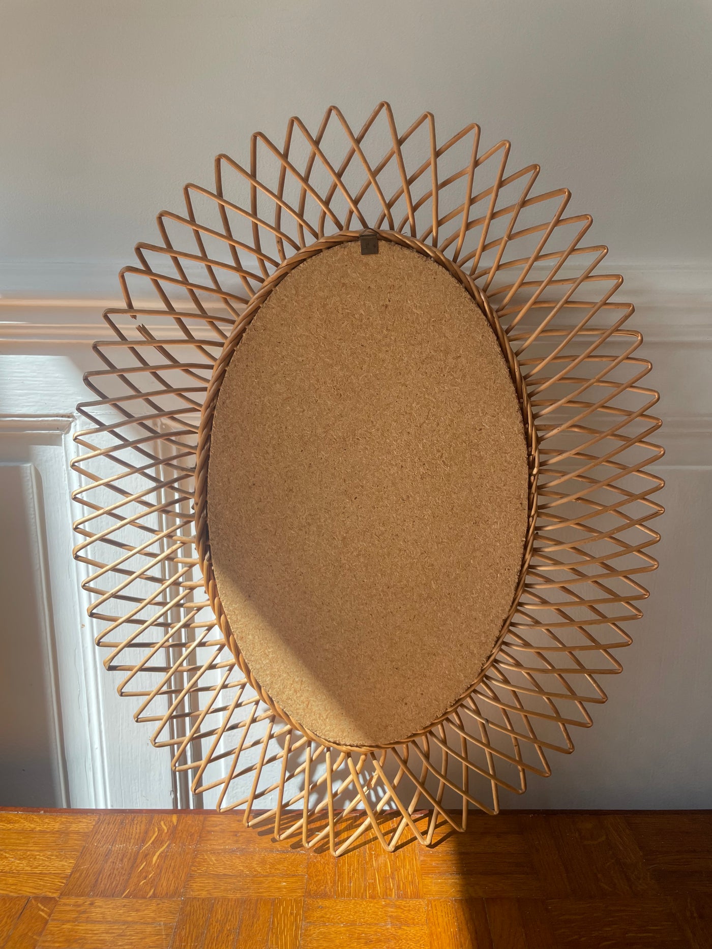 Miroir ovale en osier