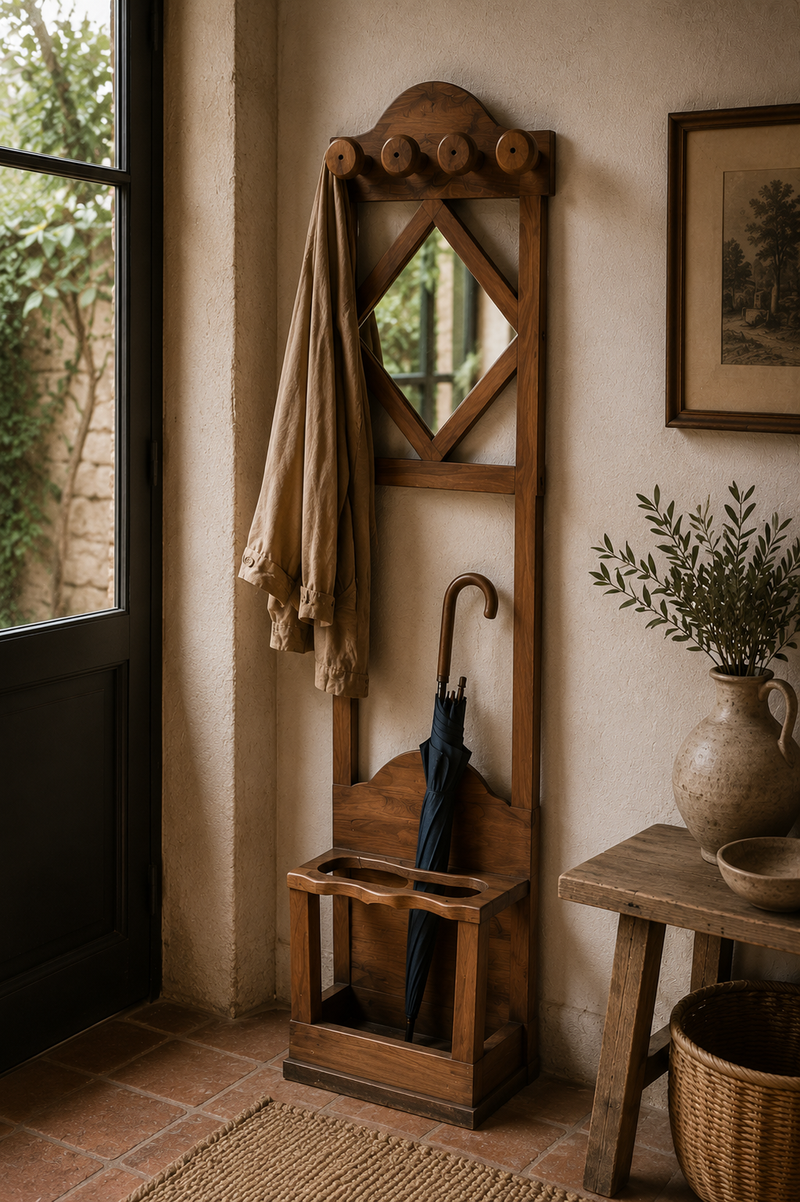 Porte-manteaux en bois d'olivier Razzia avec espace pour parapluies, design élégant et naturel, idéal pour l'entrée.
